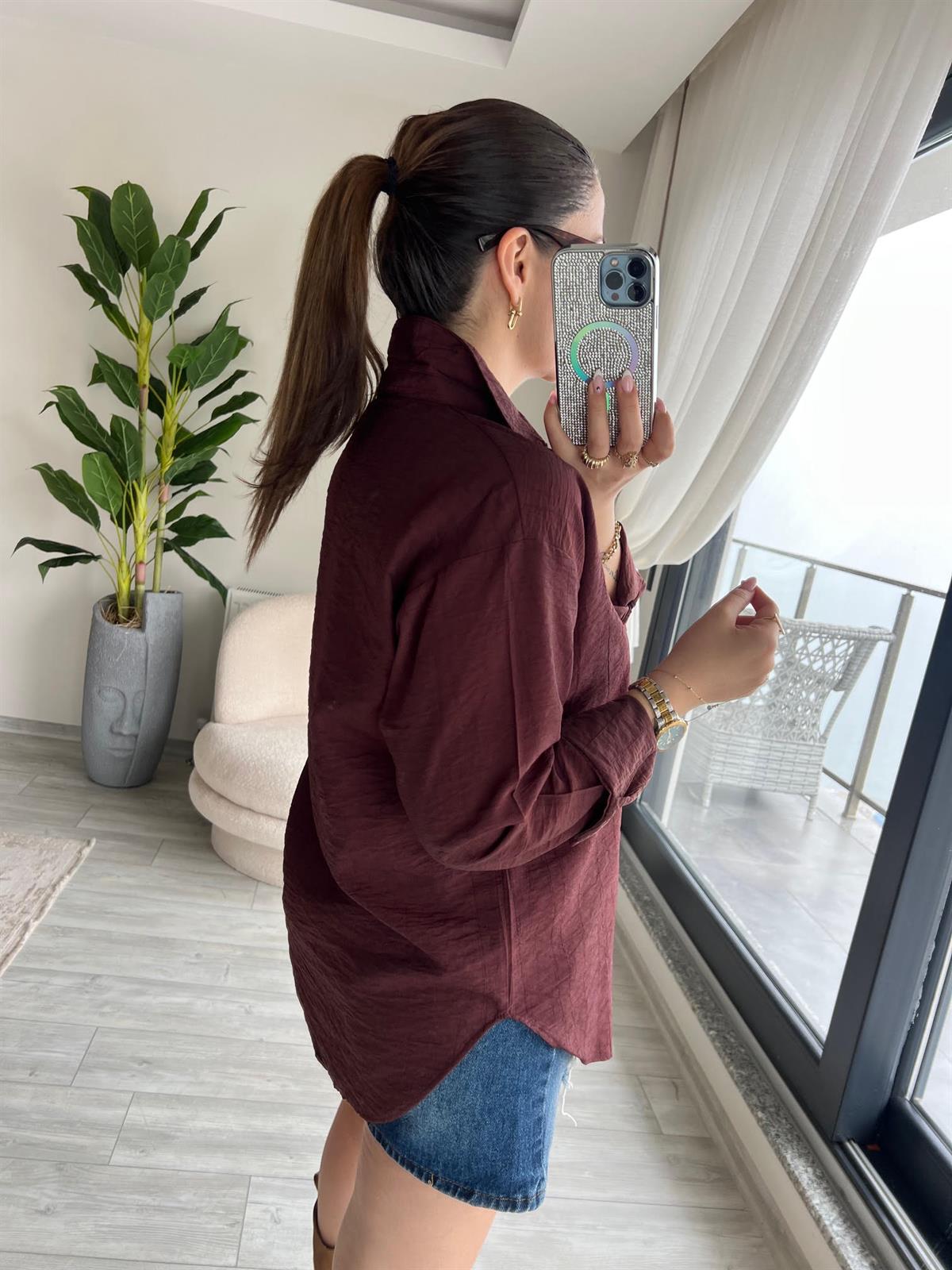 8047 Ayıcık İşlemeli Gömlek KAHVE