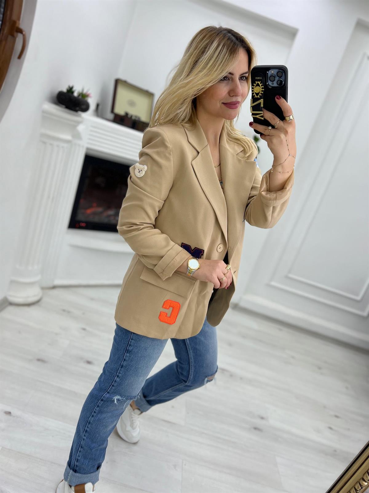 88536 Harf Figür İşlemeli Ceket BEJ