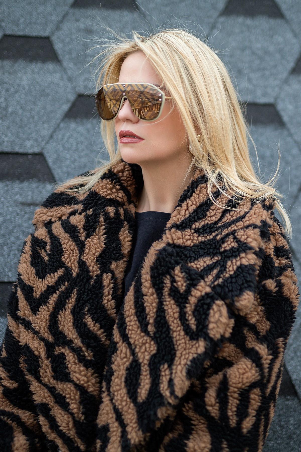 Zebra Desen Peluş Mont KARAMEL