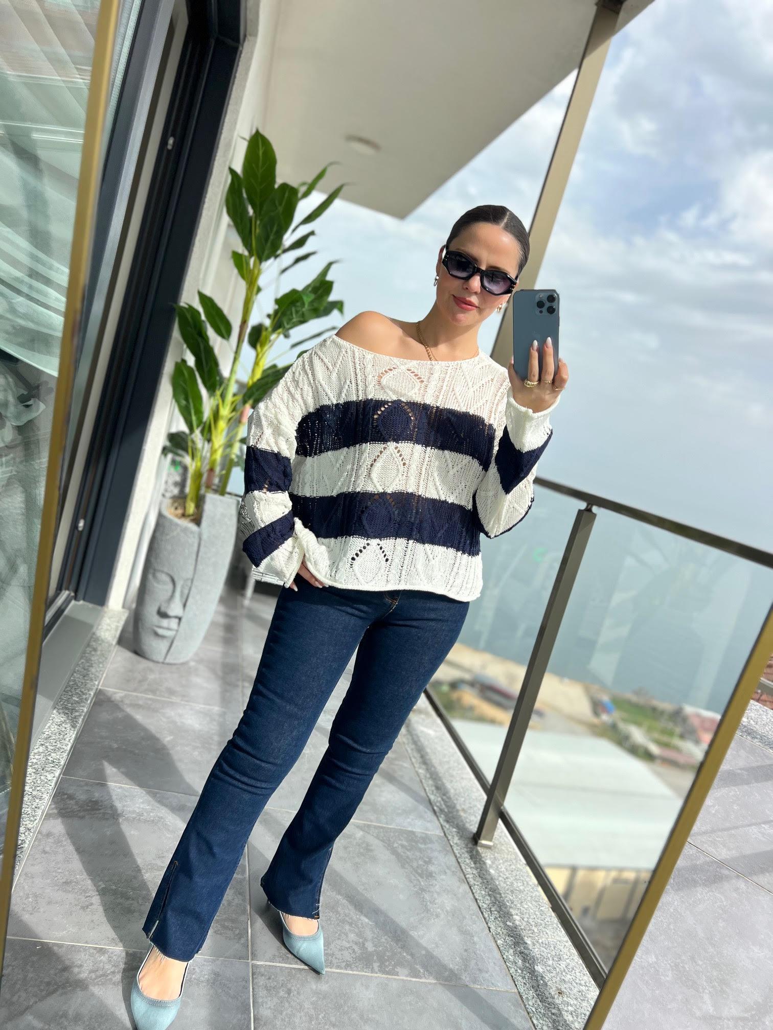 0021 Lacivert  Çizgili Triko EKRU