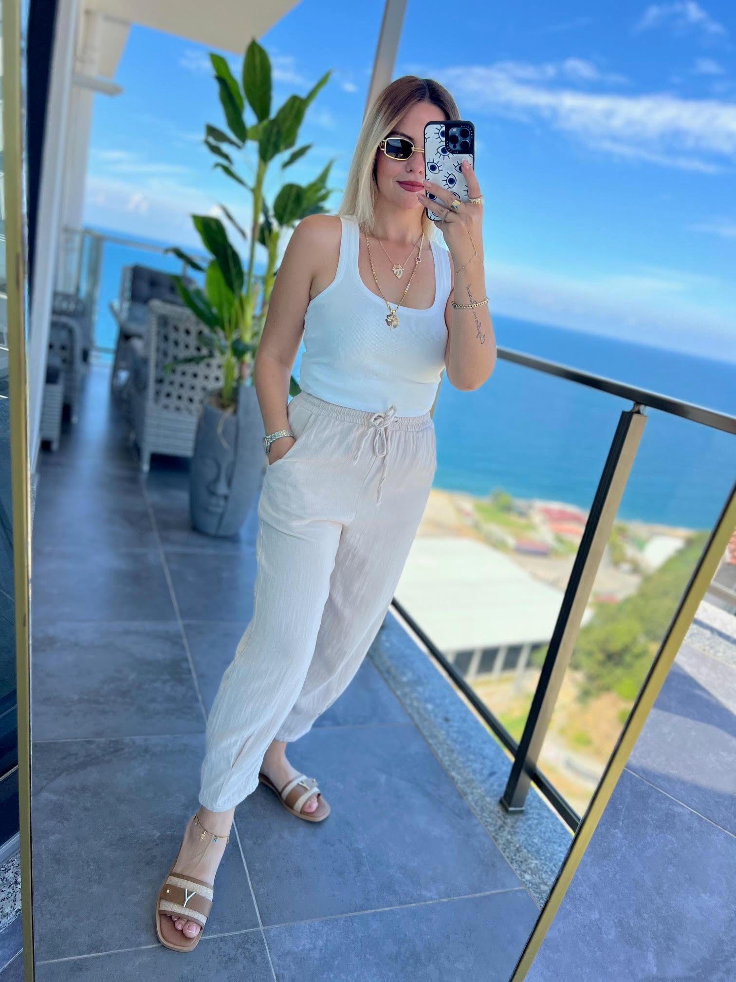 0255 Paçası Pilili Pantalon BEJ