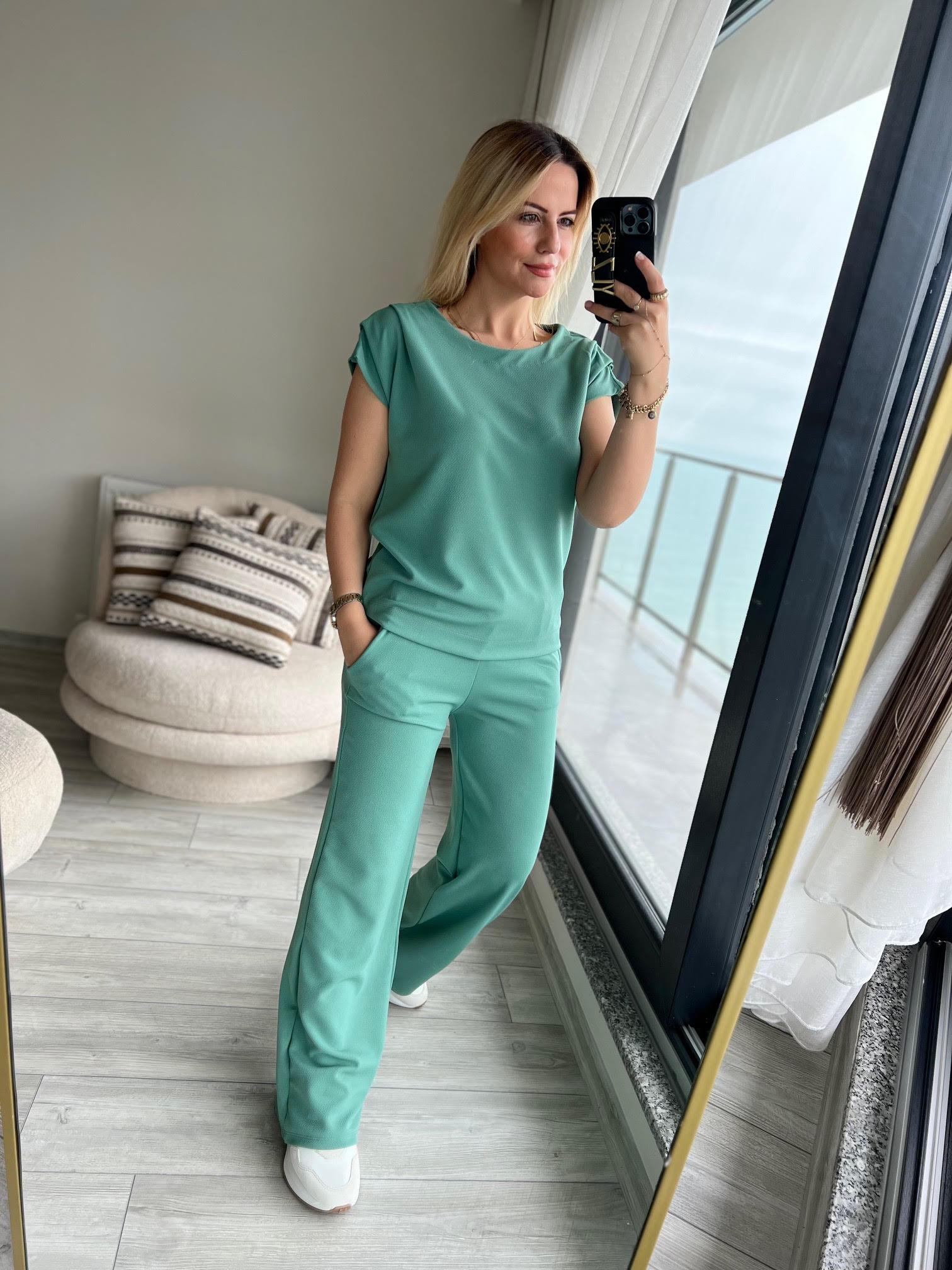 1010 Drapeli Likralı Crep Kumaş Takım MİNT