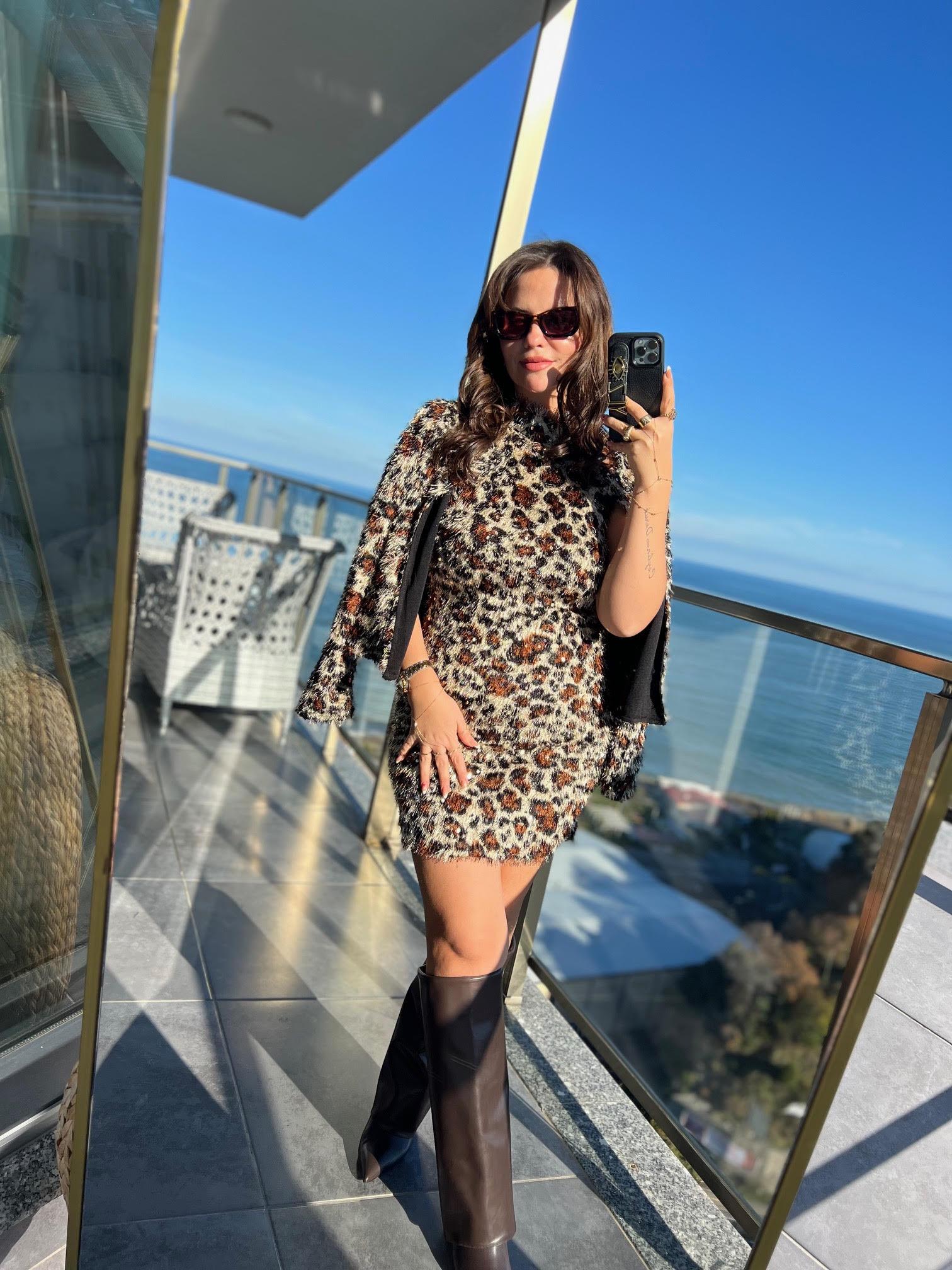 233 Leoparlı Tüylü Takım LEOPAR