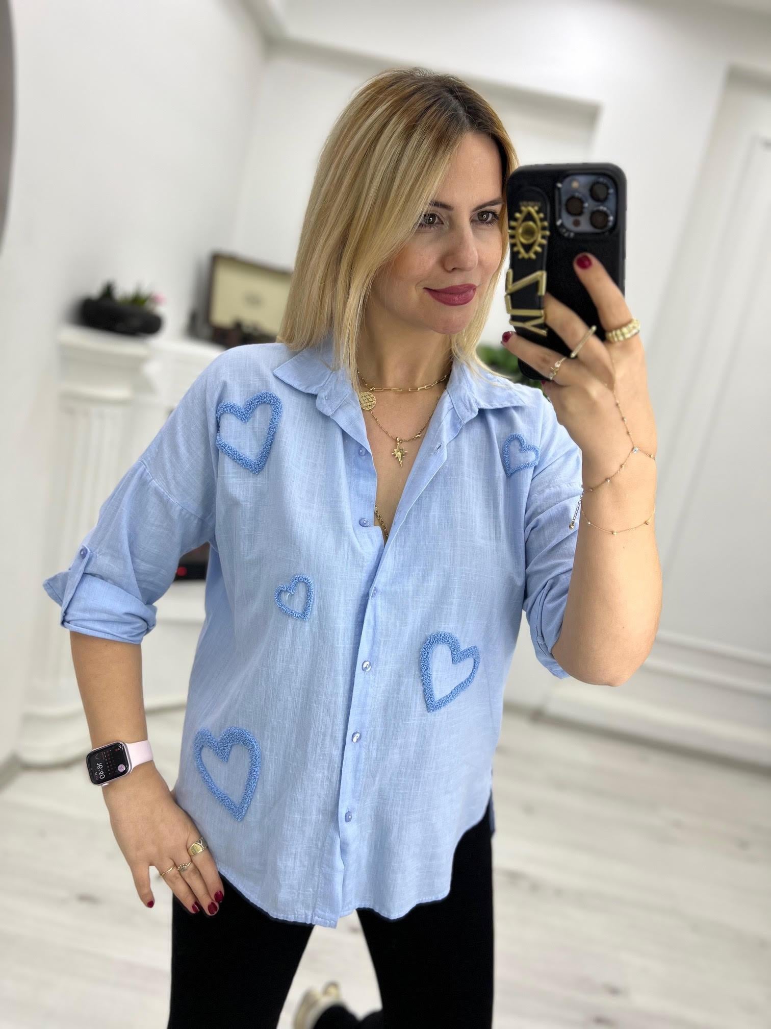 2627 Kalp Nakışlı Gömlek