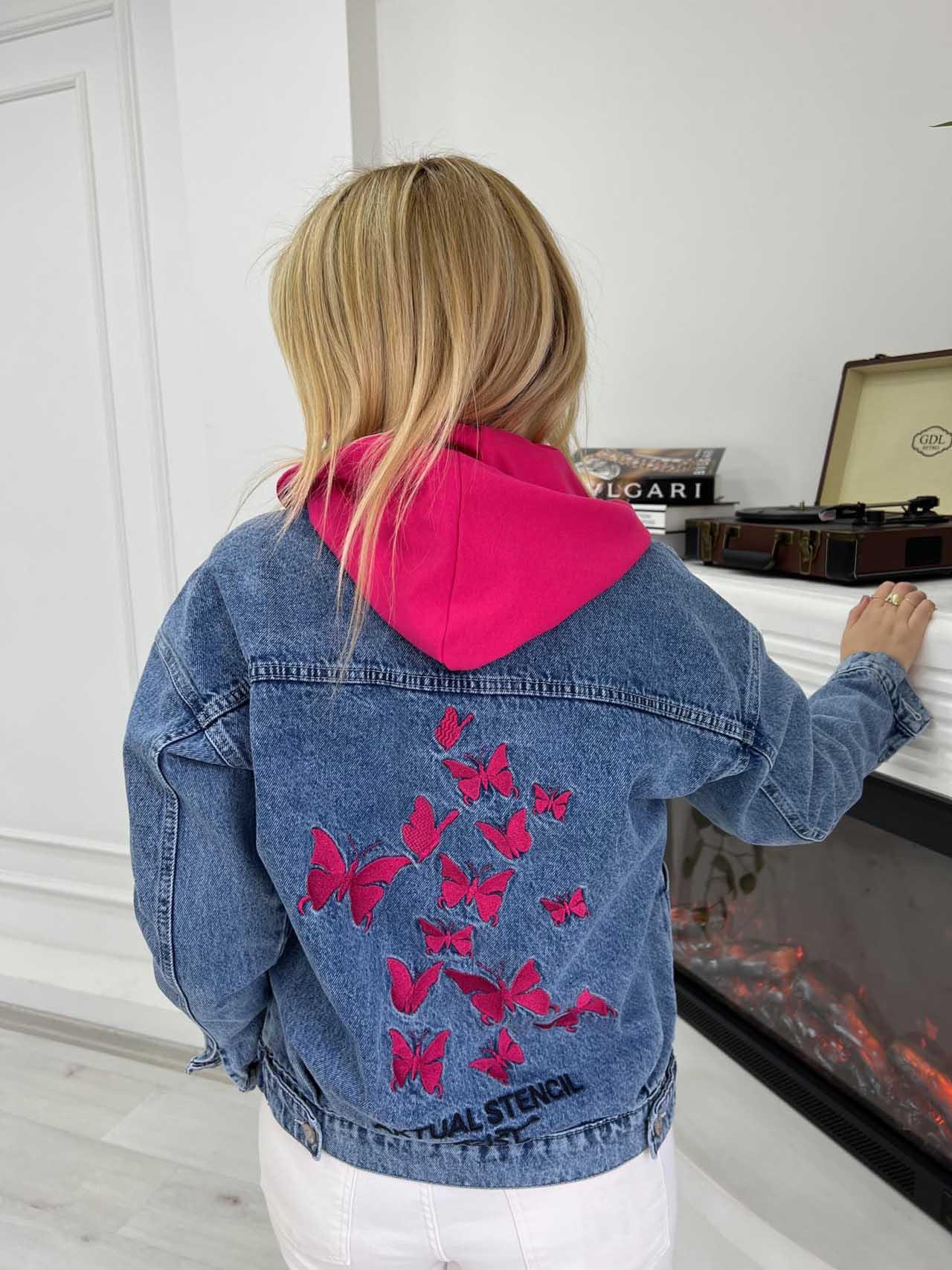 332  Kapüşonlu Kelebek Nakışlı Jean Ceket PEMBE