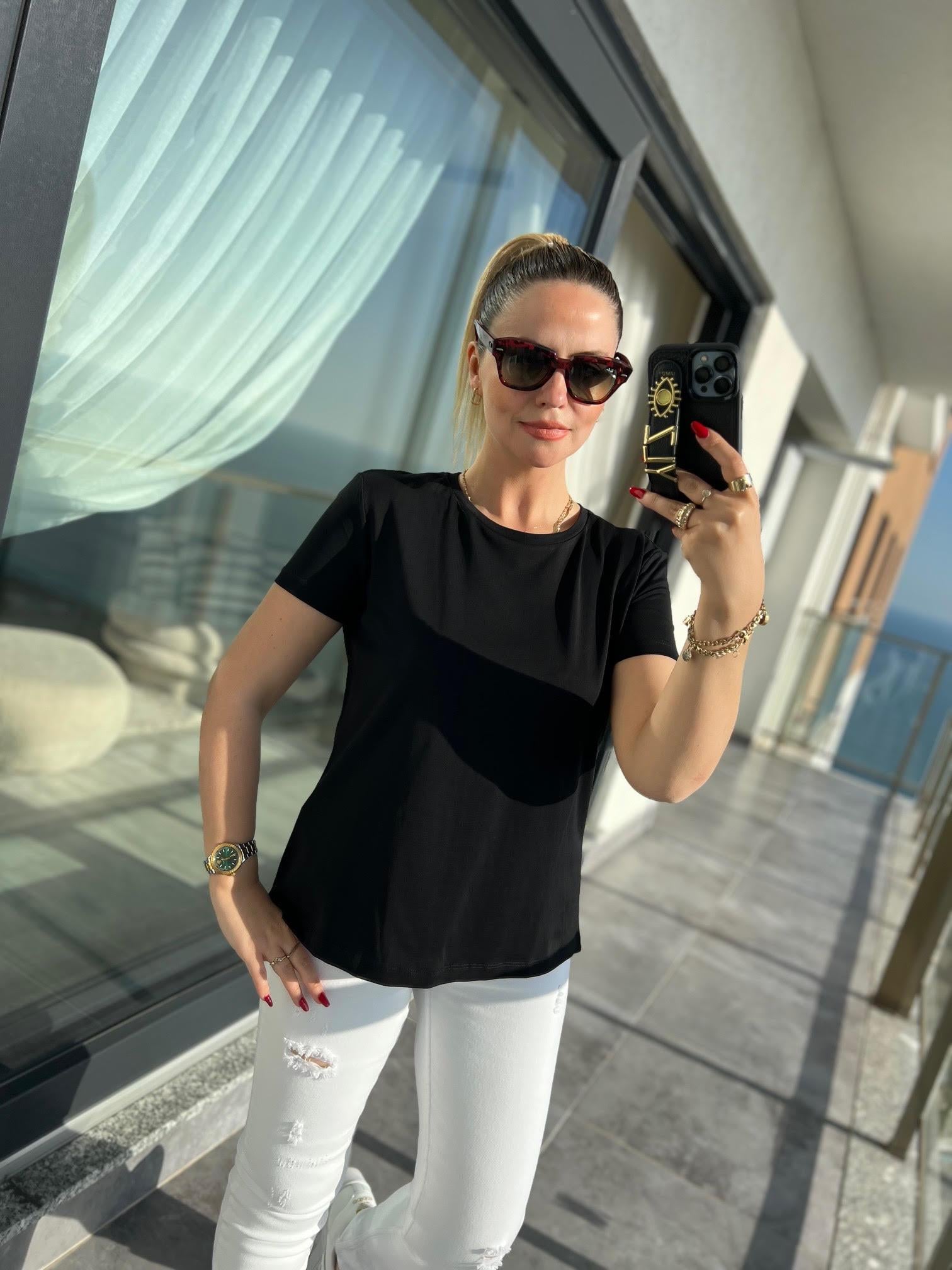 3471 Yuvarlak Yaka Basic Tshirt SİYAH