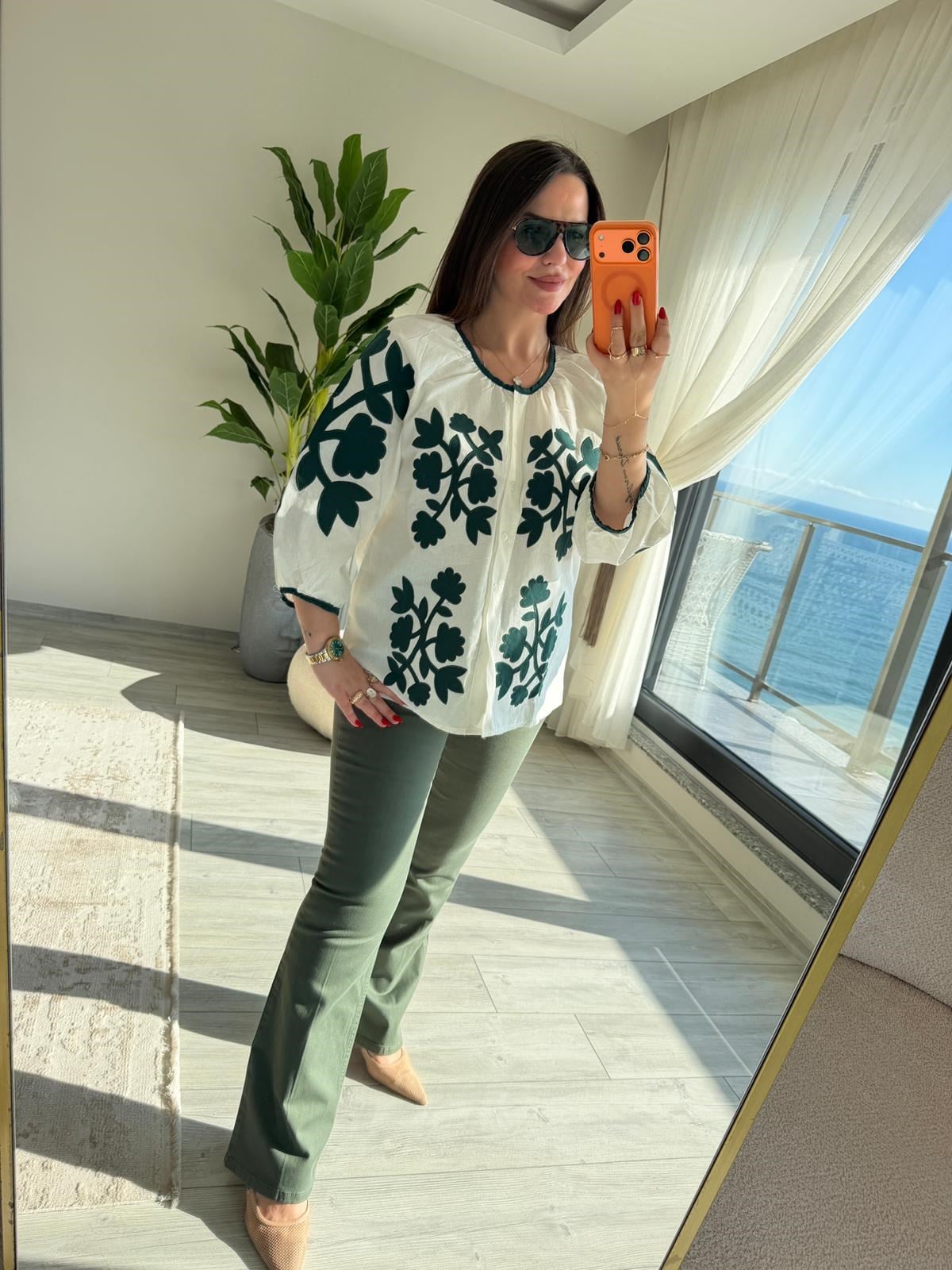 5116 Önü İşlemeli Bluz EKRU