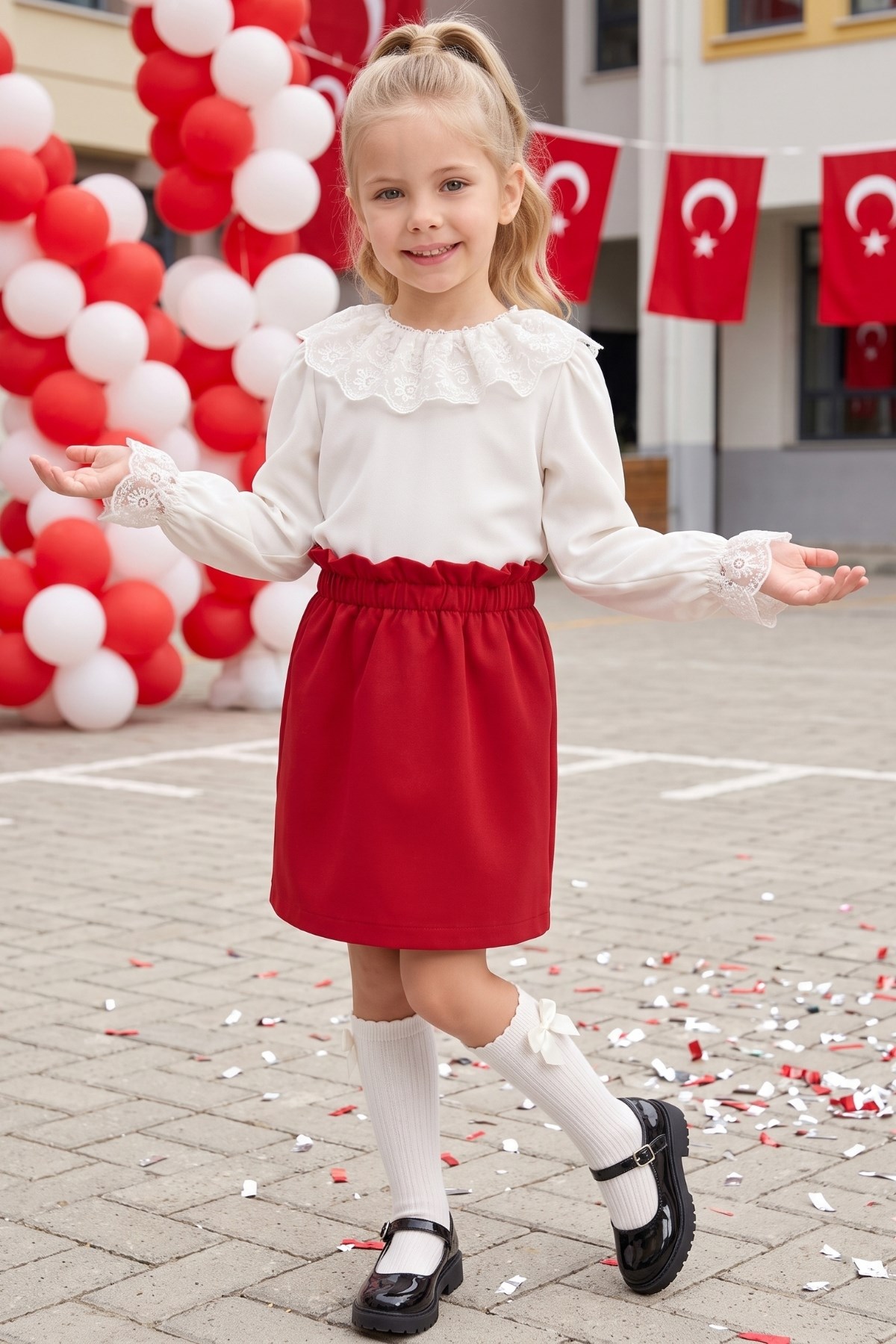 Parla Kids Kız Çocuk Rila Ekru Dantelli Bluz Kırmızı Etek Alt Üst Takım 23 Nisan 29 Ekim Gösteri Kıyafeti, Takım – Parla Kids resmi ürün görseli
