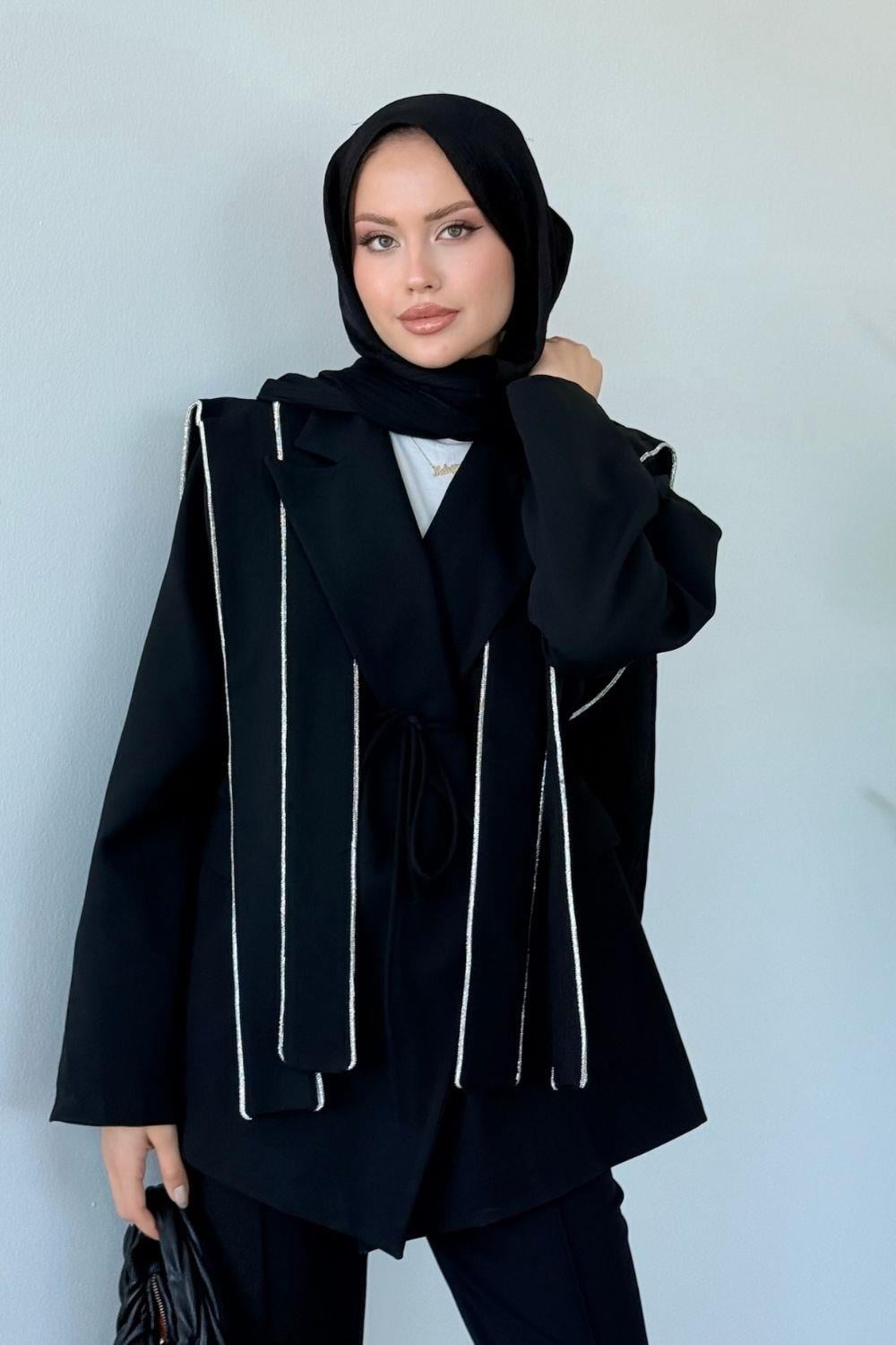 Mue Taşlı Takım Siyah 2145 