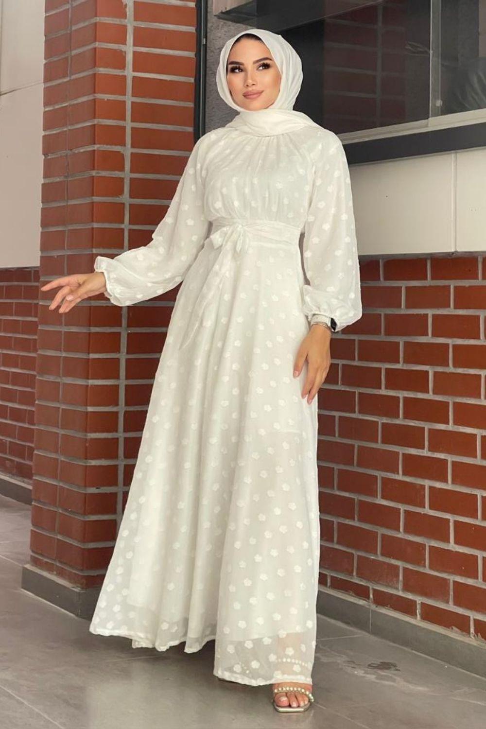 Çiçel İşlemeli Beli Kemerli Elbise Beyaz 5643 