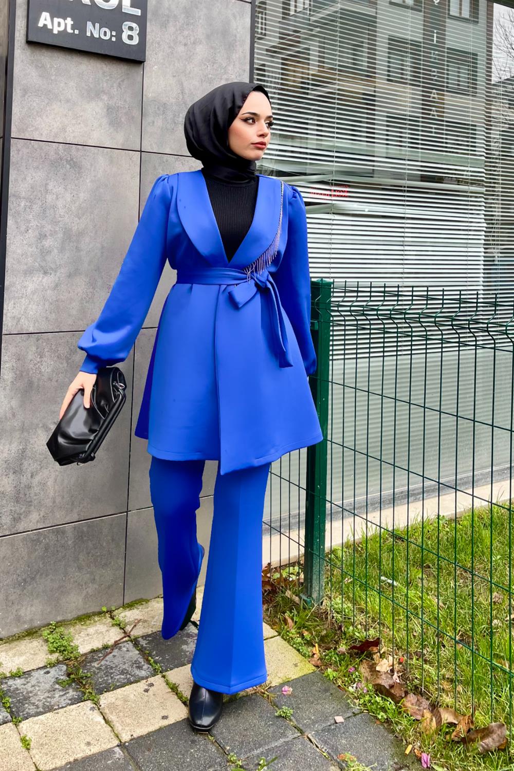 Zincir Detaylı Takım Saks 8686 