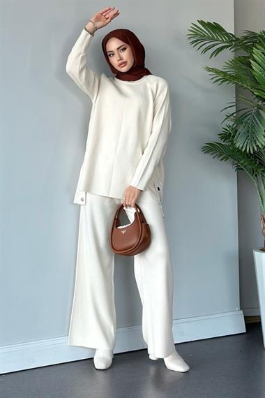 Metal Düğmeli Triko Takım Ekru 2230 