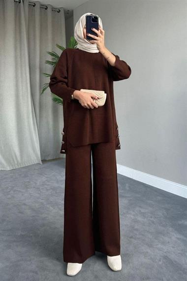 Metal Düğmeli Triko Takım Kahverengi 2230 