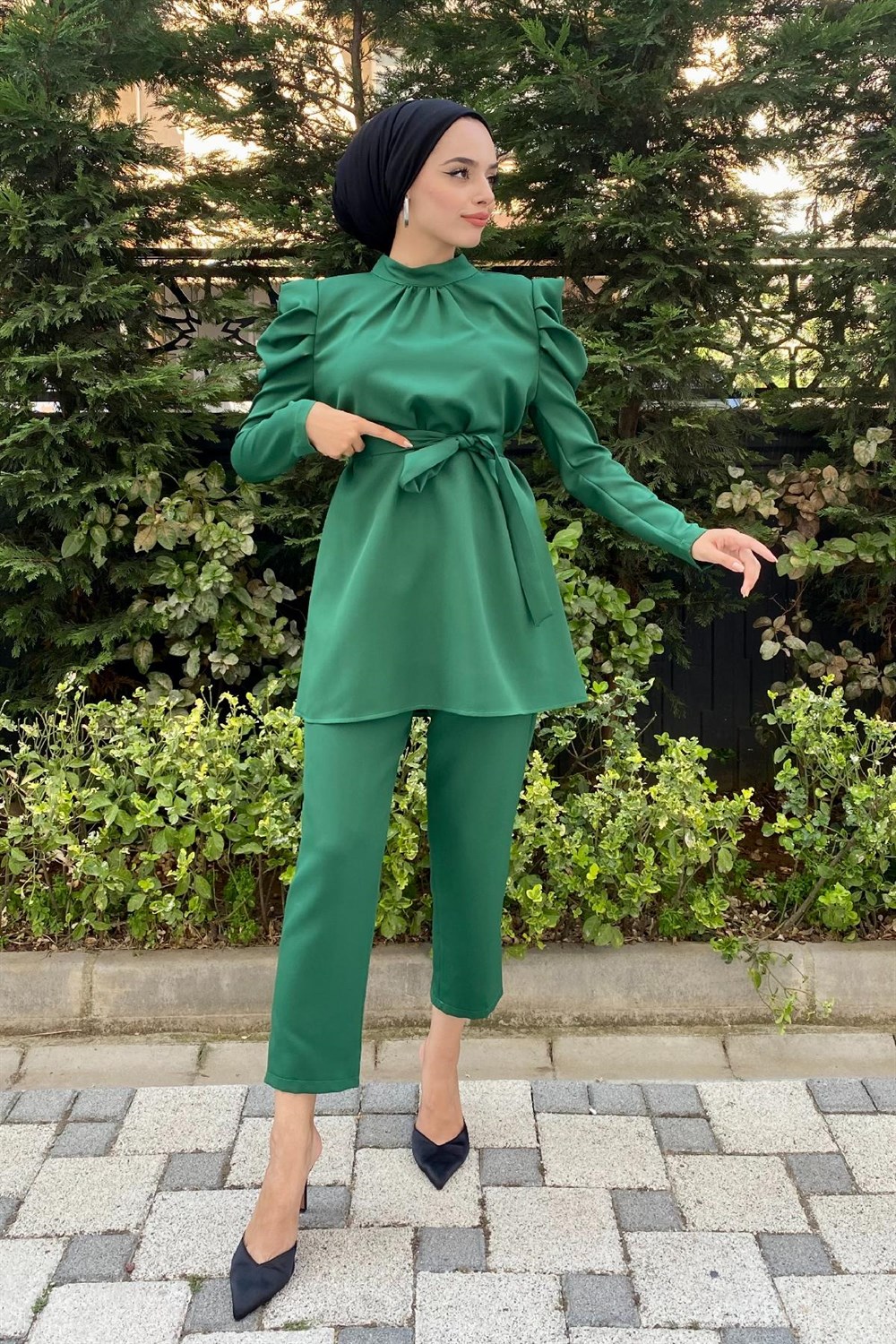 Kolu Büzgülü Pantolonlu Tesettür Takım Yeşil – Şule Giyim | Tesettür Giyim