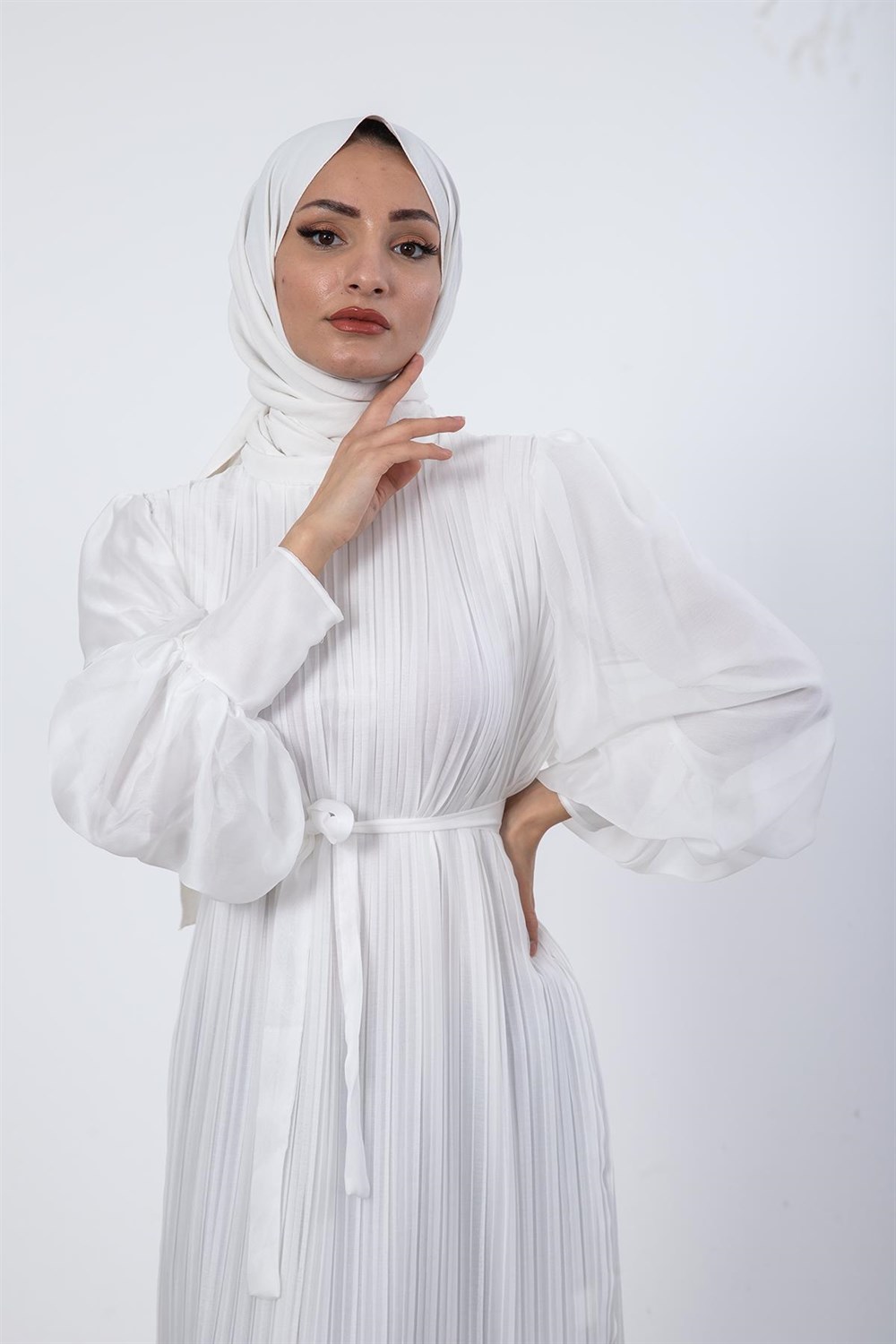 Sık Pileli Balon Kol Elbise Beyaz – Şule Giyim | Tesettür Giyim