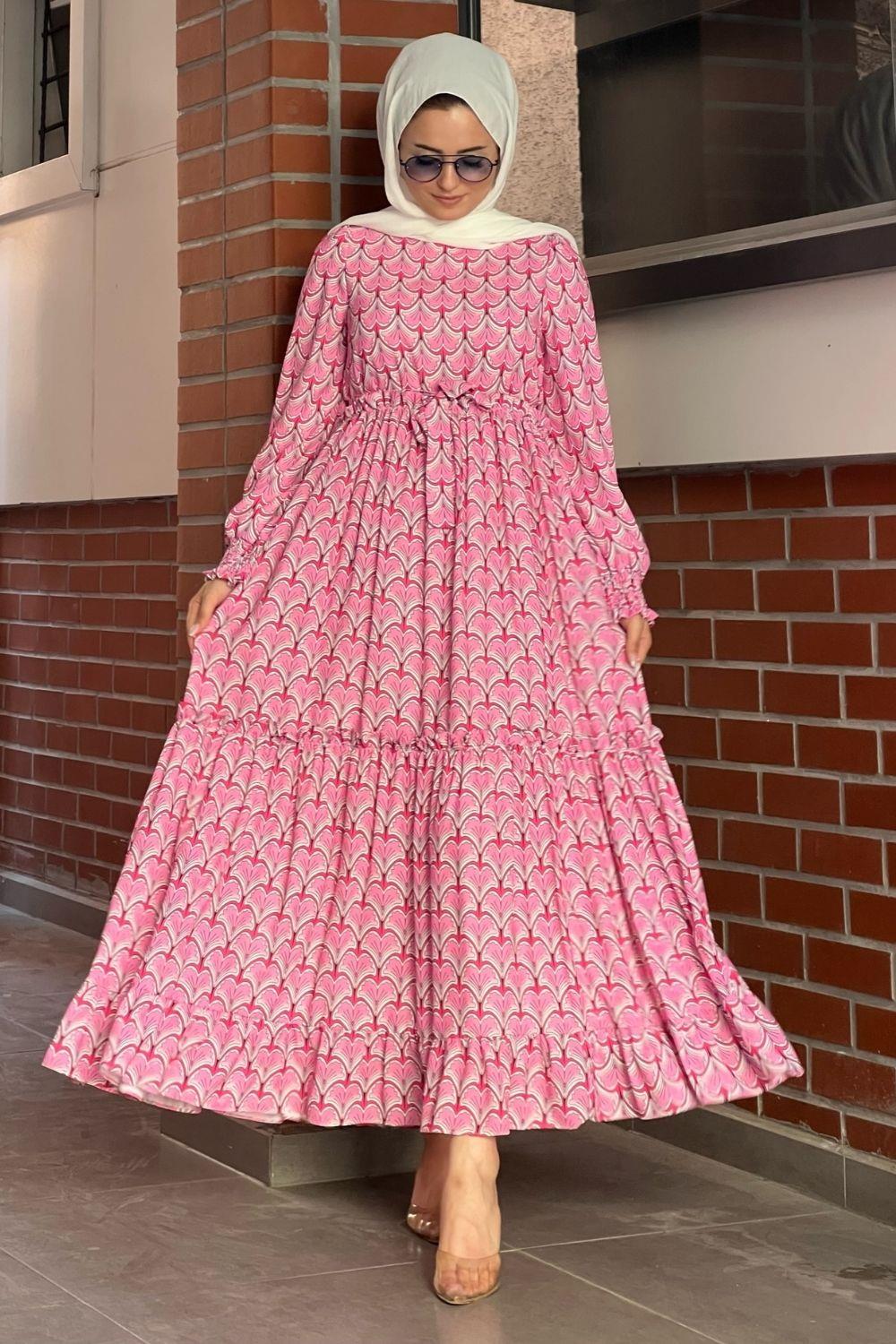 فستان شيفون منقوش باللون الوردي