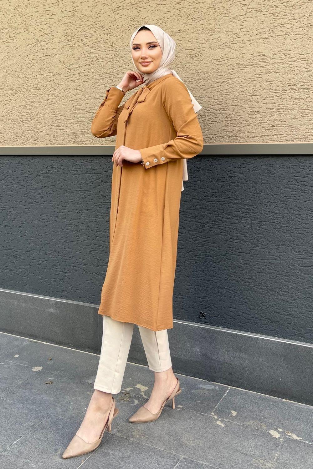 ربطة عنق سترة البني