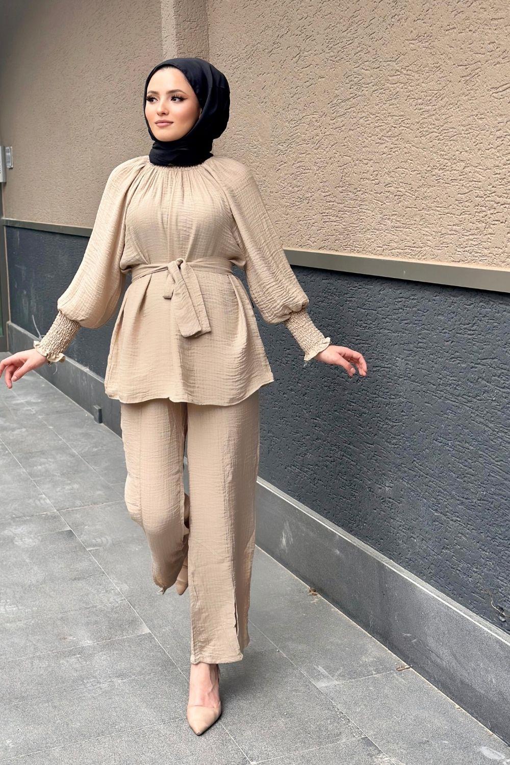 بدلة كتان بأكمام الجمل