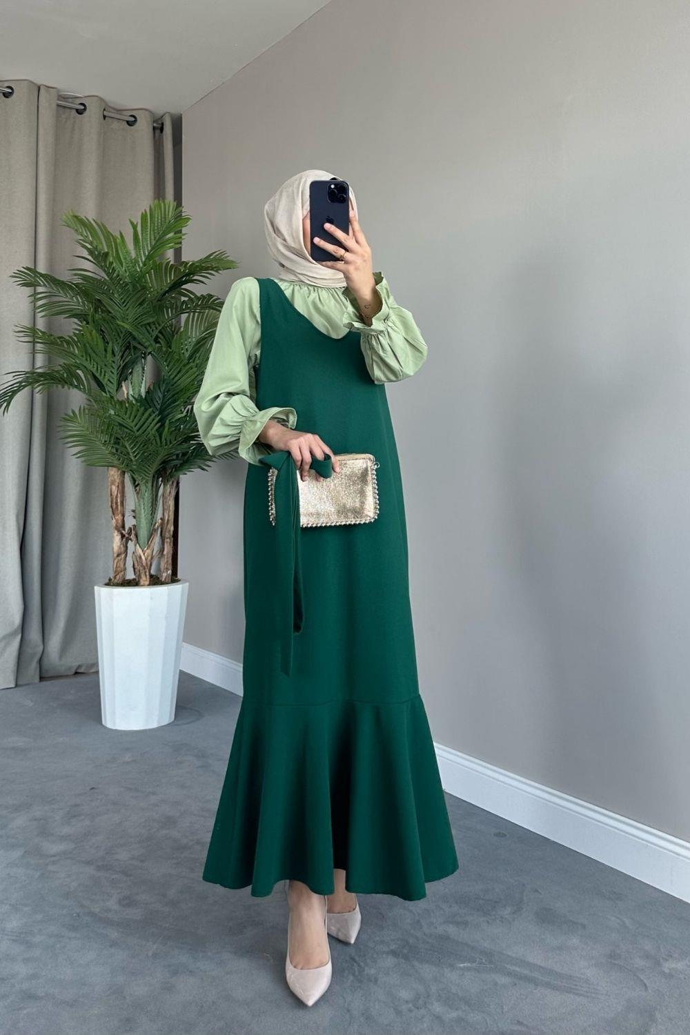 جيليه أخضر بأكمام صفر