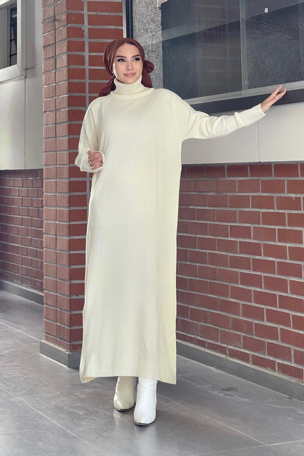 الياقة المدورة فستان طويل إكرو