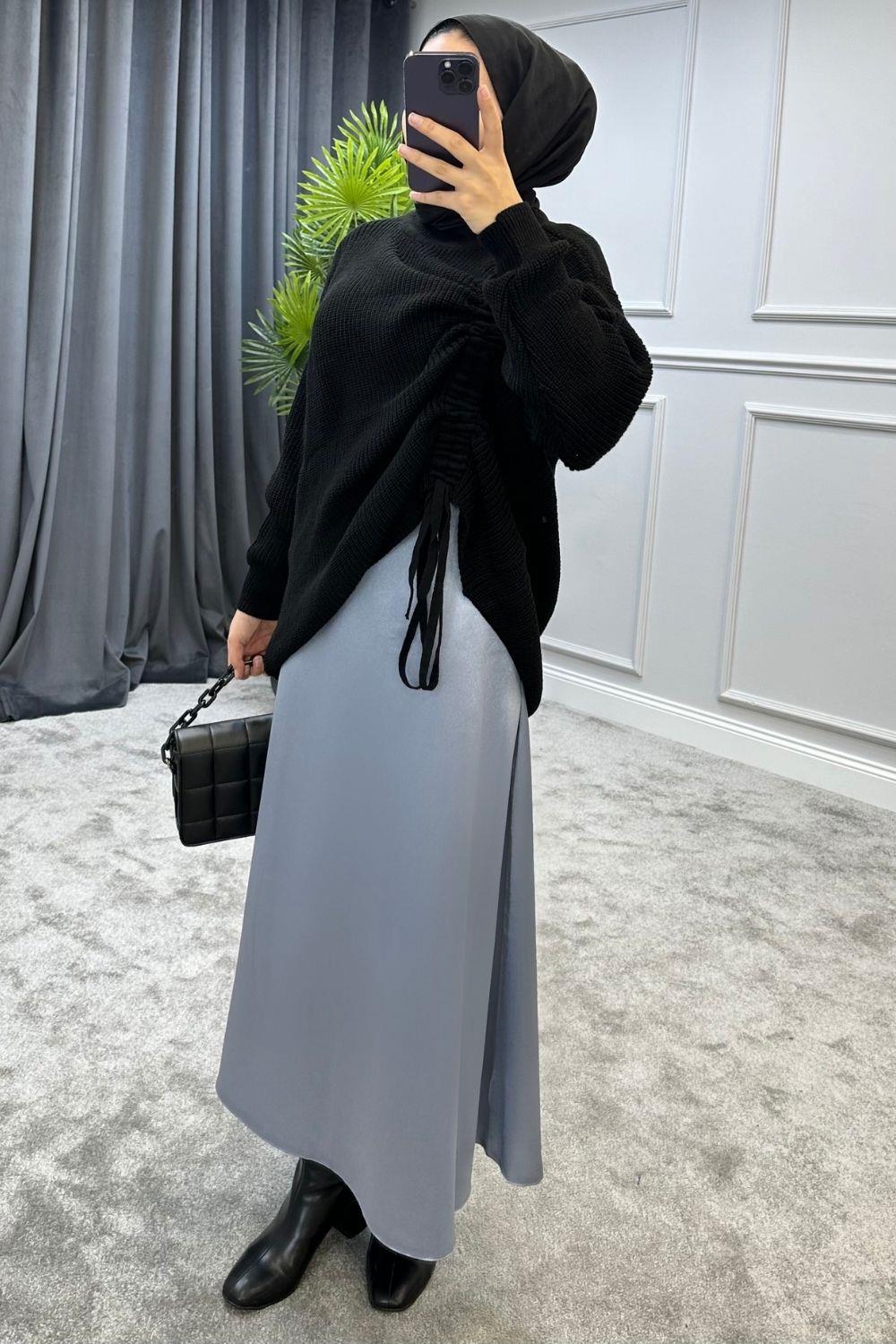 تنورة الساتان رمادي