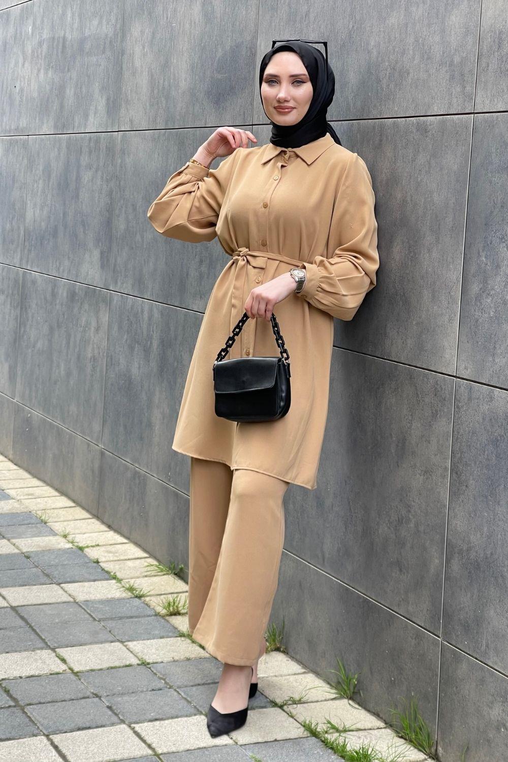 Gömlek Yaka  Düğmeli Takım Camel 2680 