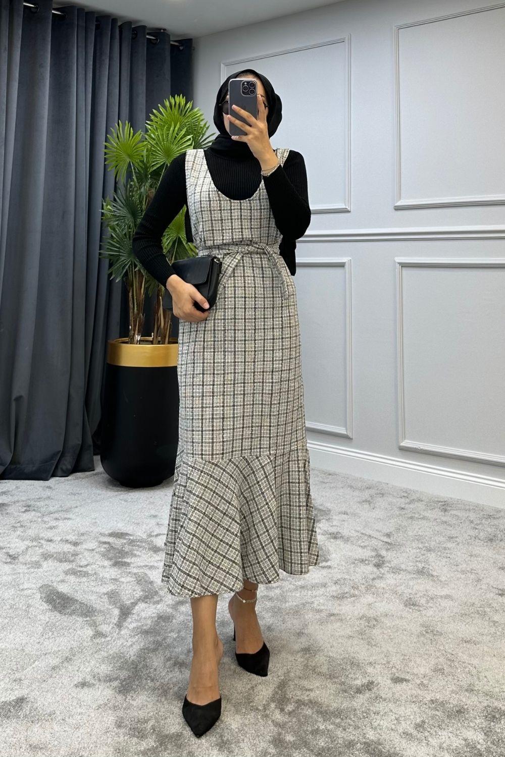 جيليه بياقة V إكرو