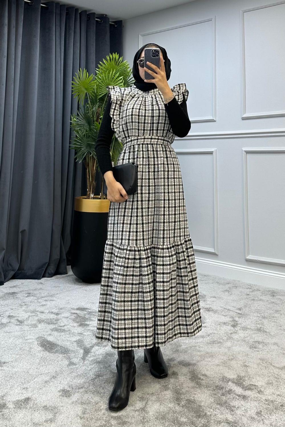 تكدرت الأكمام جيليه الأبيض