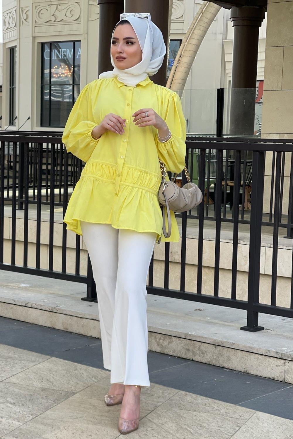 سترة الخصر متجمعة باللون الأصفر