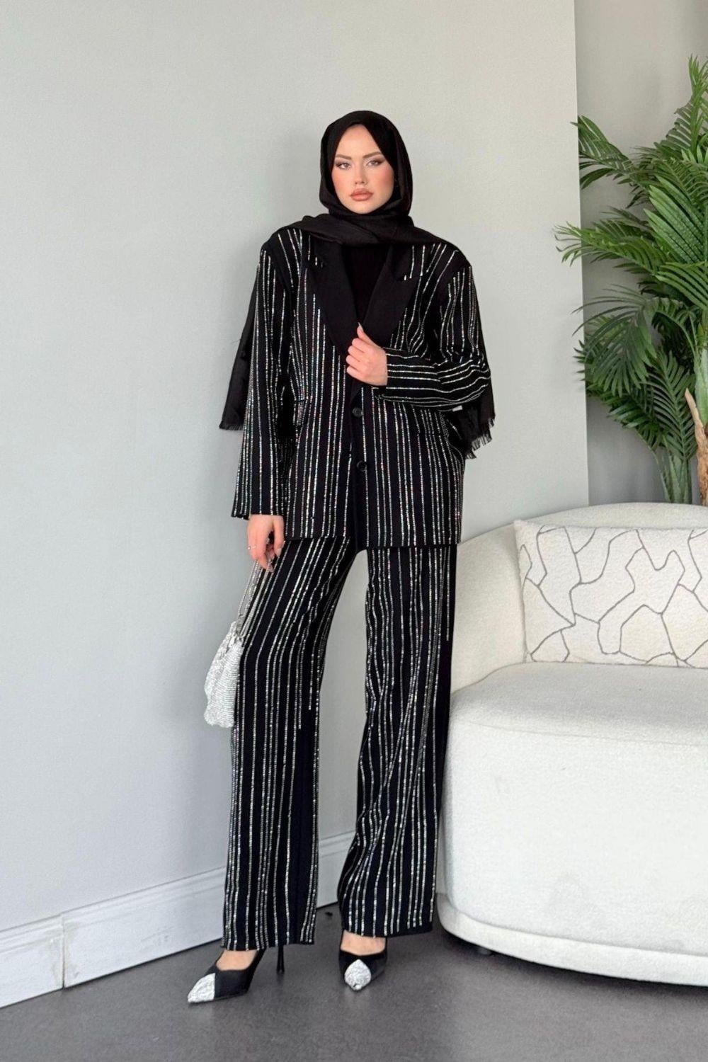 Ful Taşlı Premium Takım Siyah 30700 