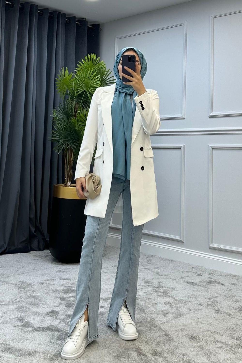 سترة كريستال بيضاء