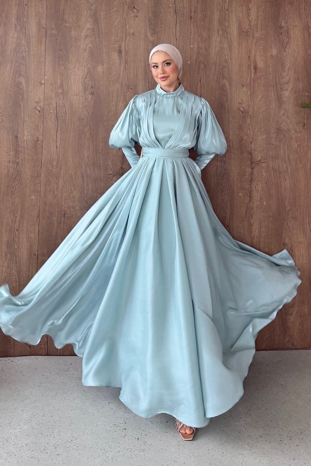 Angela Abiye Mint 4825 