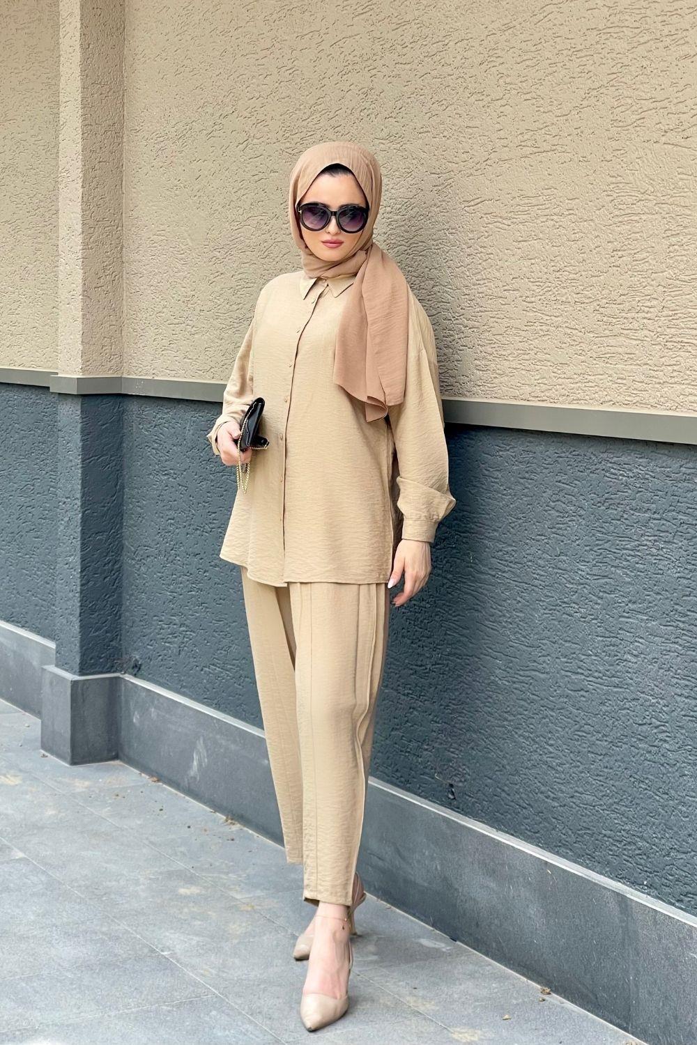Önden Düğmeli Pantolonlu Takım Camel 4968 