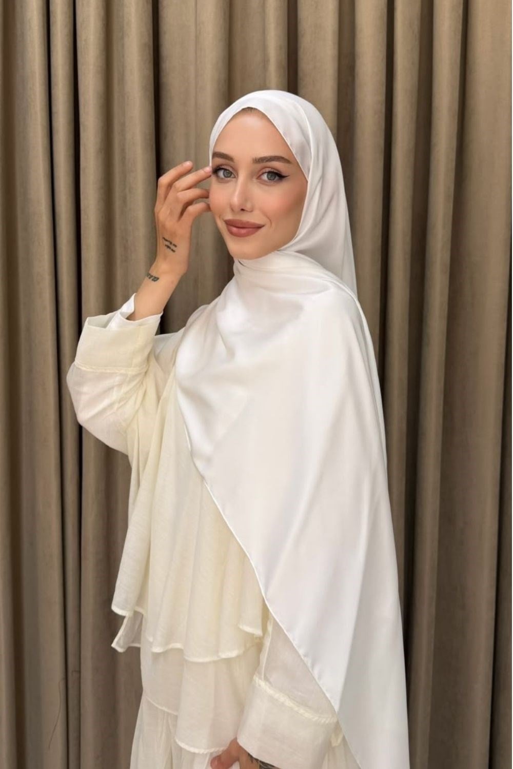 Kristal Saten Şal Beyaz 500 