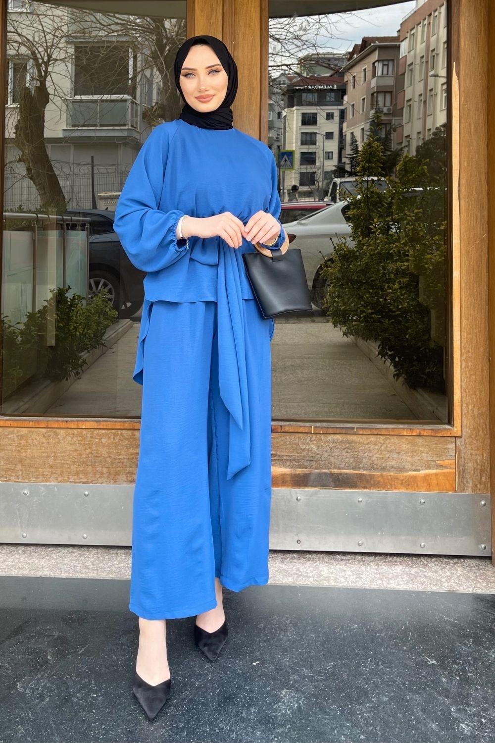 بنطلون أيروبين بحزام يناسب اللون النيلي