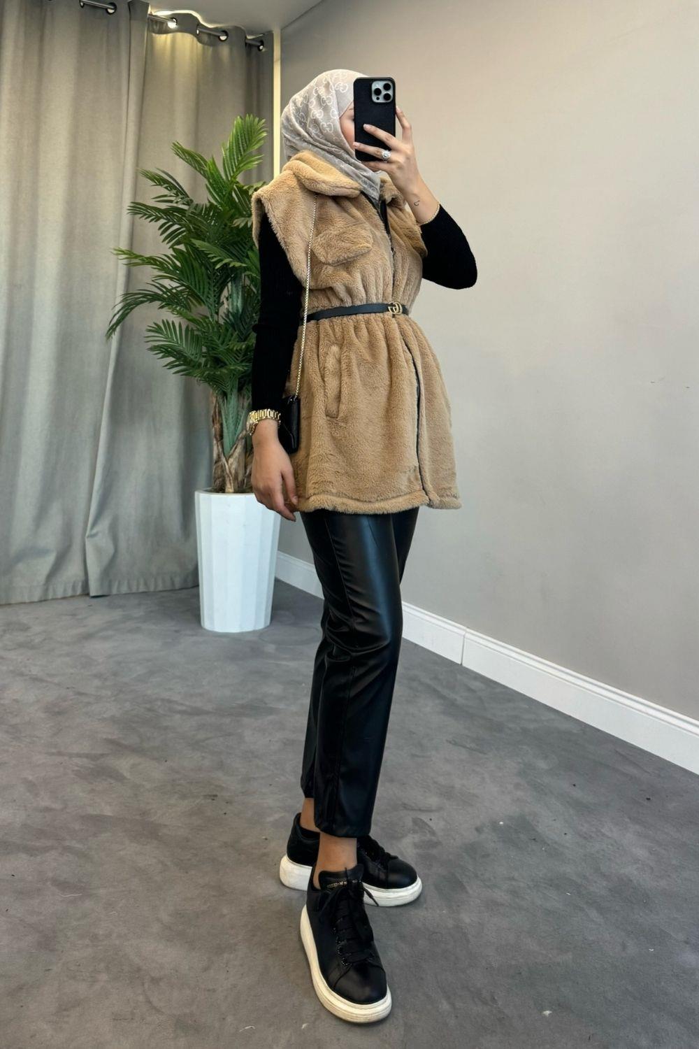 Fermuarlı Peluş Yelek Camel 81300 