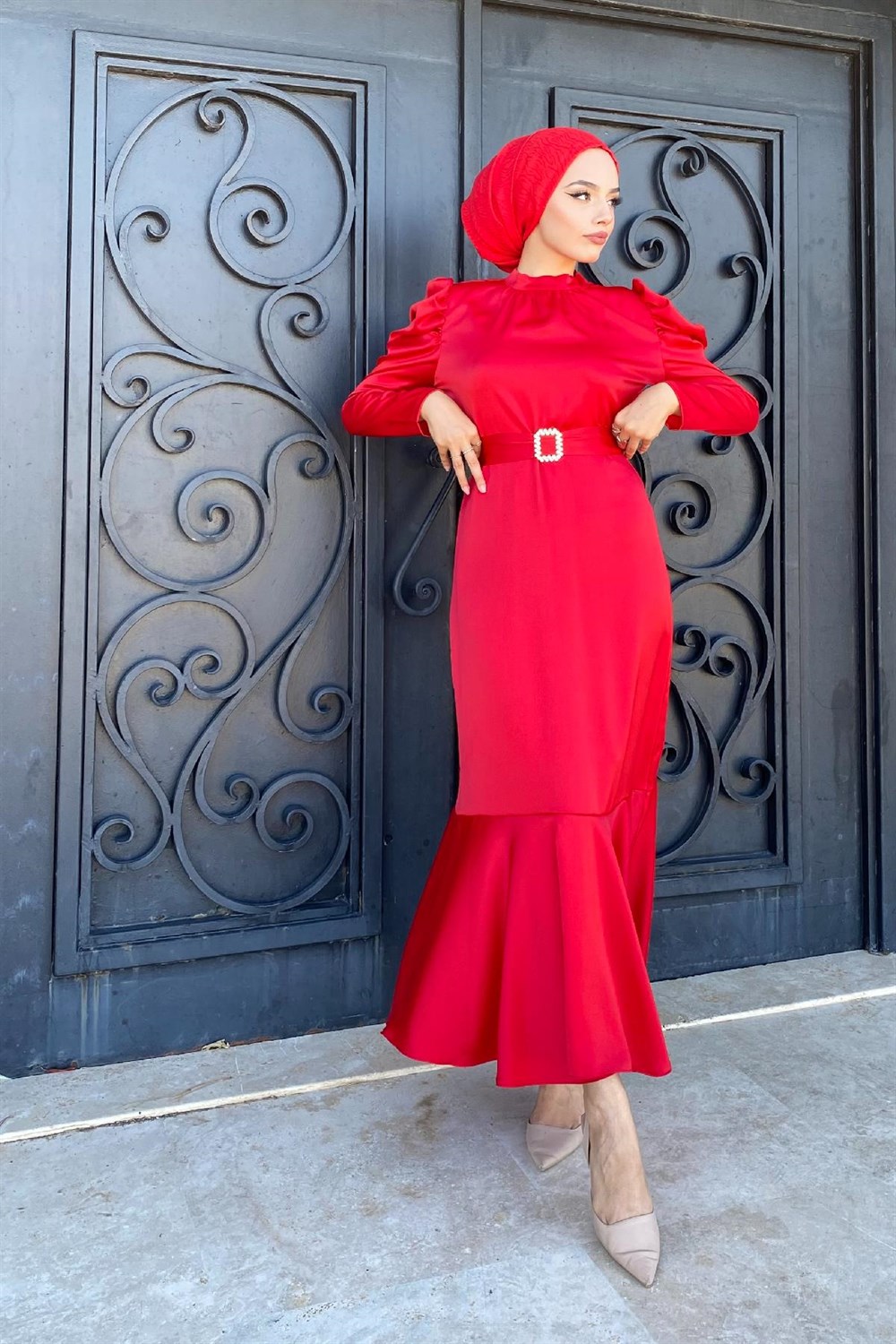 Kolu Büzgülü Kemerli Saten Abiye Kırmızı – Şule Giyim | Tesettür Giyim