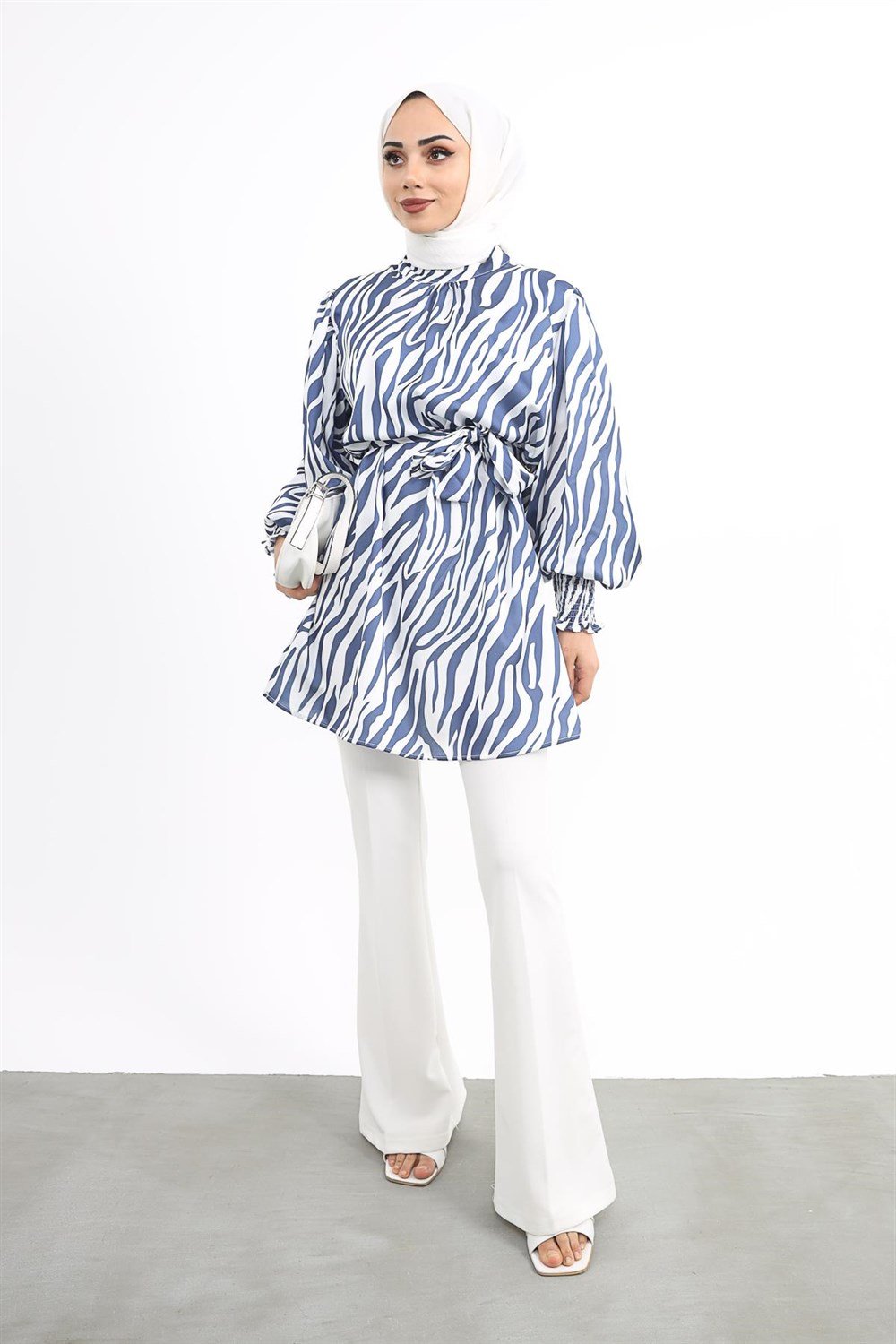 Zebra Desenli Saten Tunik İndigo – Şule Giyim | Tesettür Giyim