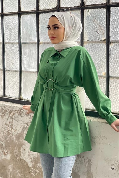 Önden Düğmeli Halka Kemerli Tunik Yeşil – Şule Giyim | Tesettür Giyim