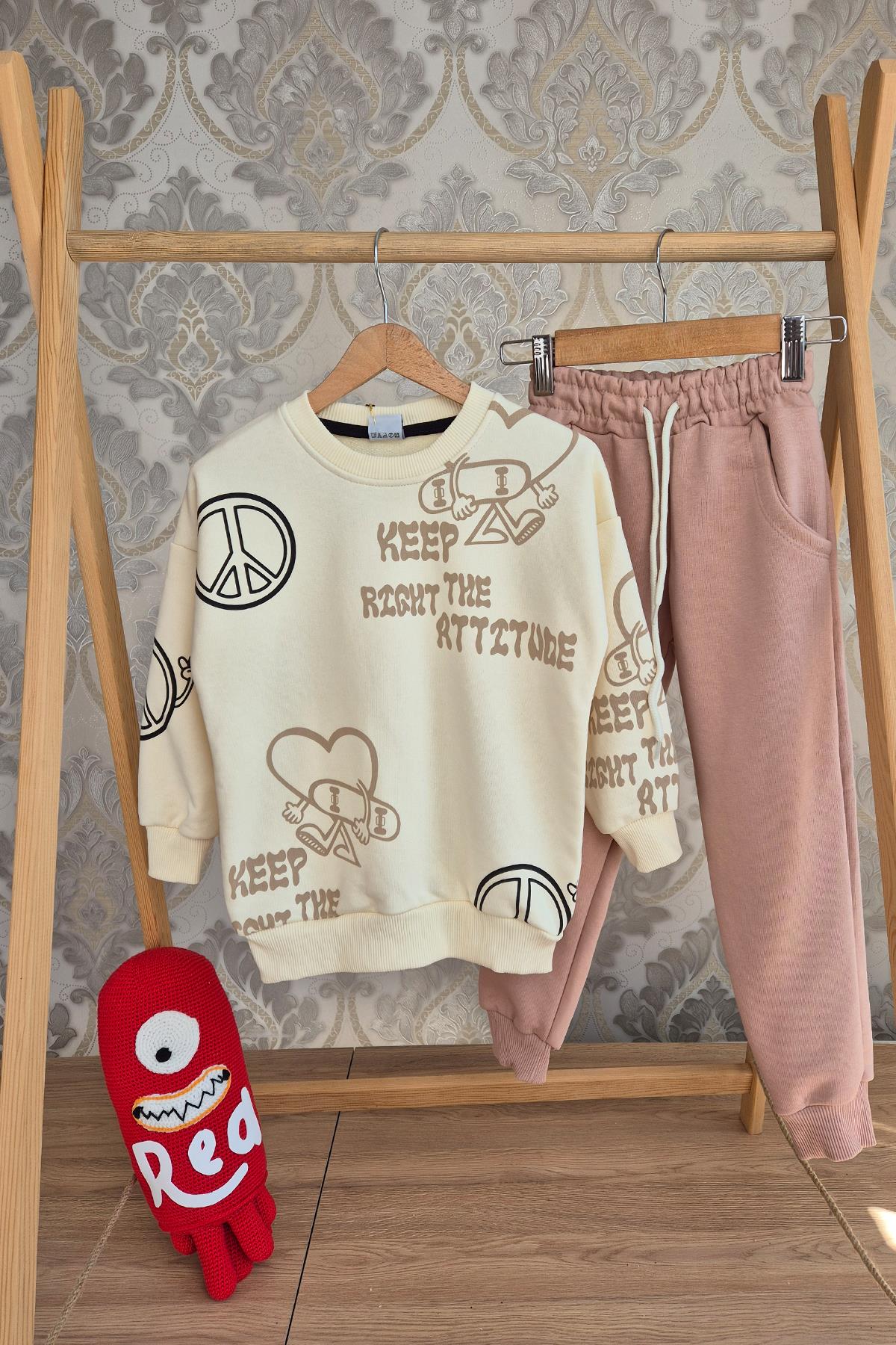 3 İplik Cepli Oversize Organik TakımUzun Takım3 İplik Cepli Oversize Organik Takım