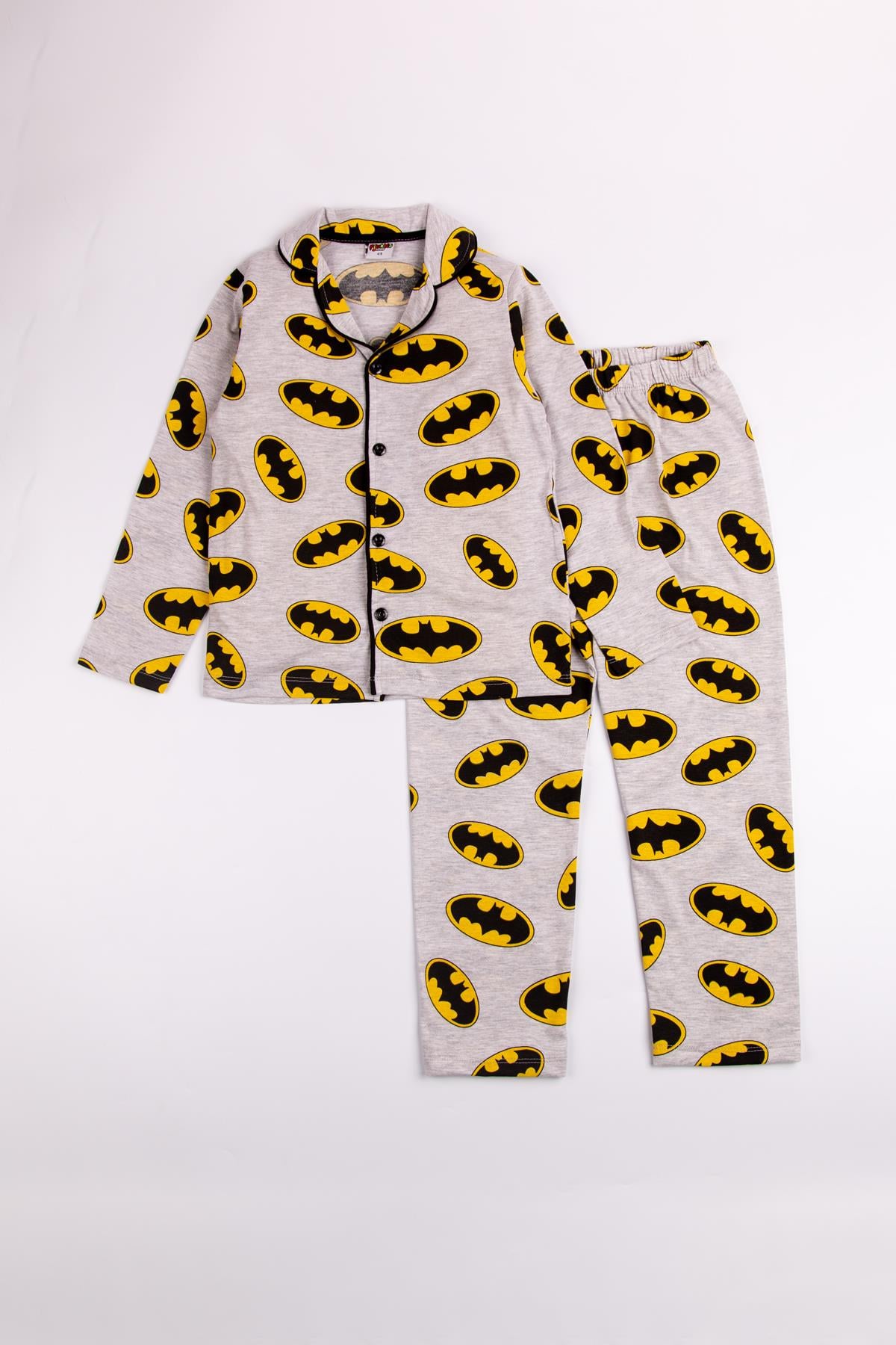Batman Desenli Önü Düğmeli Pijama TakımıUzun TakımBatman Desenli Önü Düğmeli Pijama Takımı