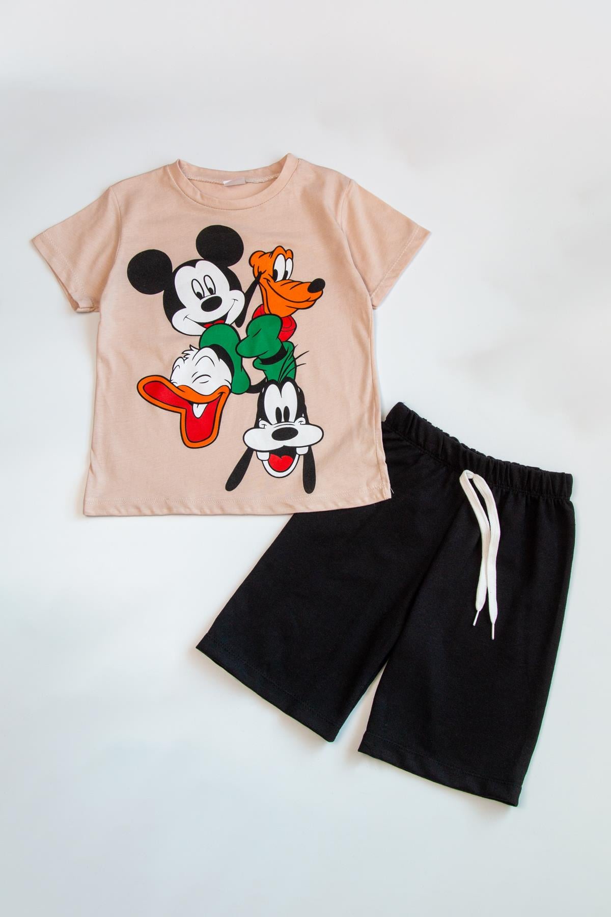 Disney Karakterli Yazlık Takım BejKısa TakımDisney Karakterli Yazlık Takım Bej