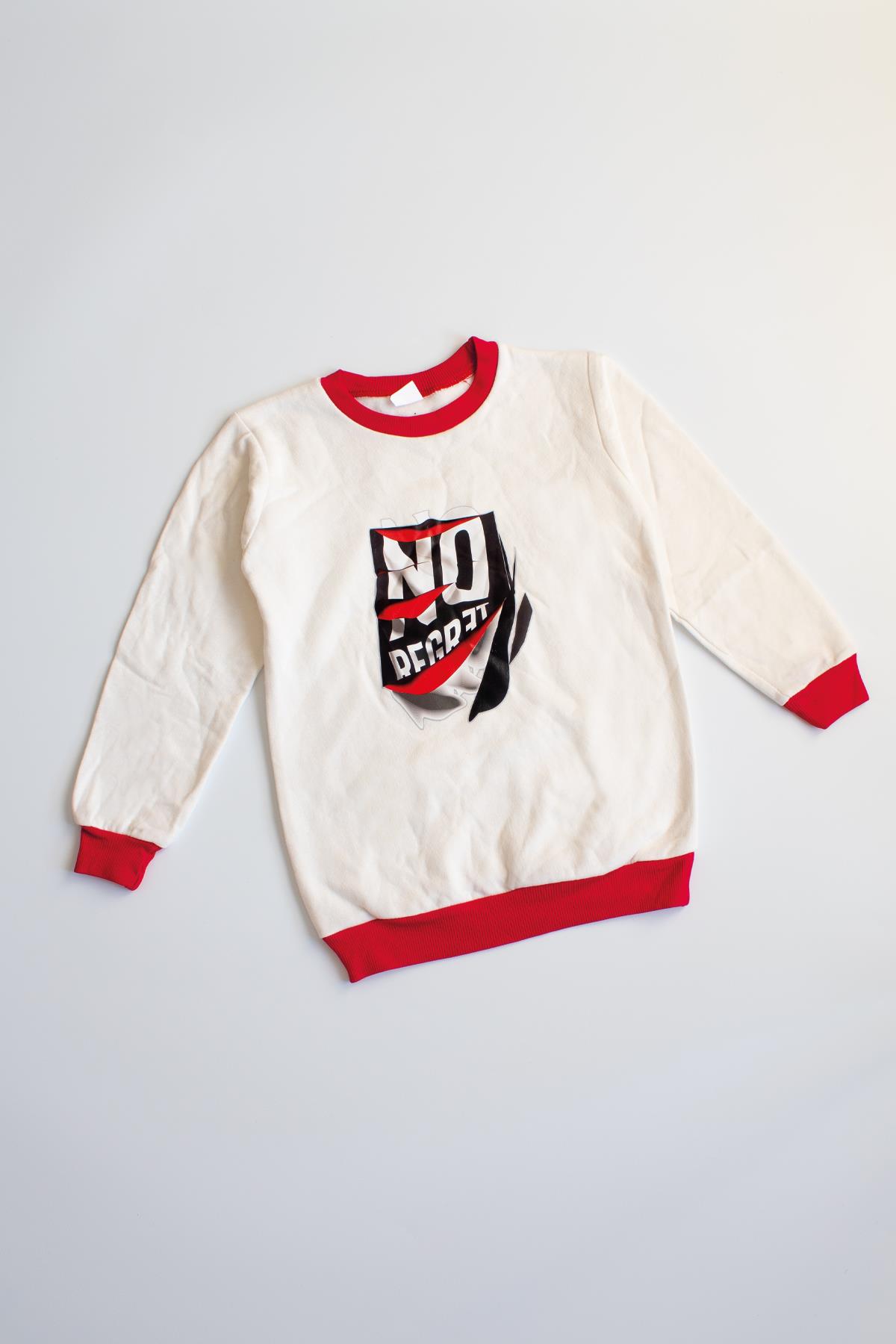 Kırmızı Ribanalı Beyaz SweatshirtOutletKırmızı Ribanalı Beyaz Sweatshirt