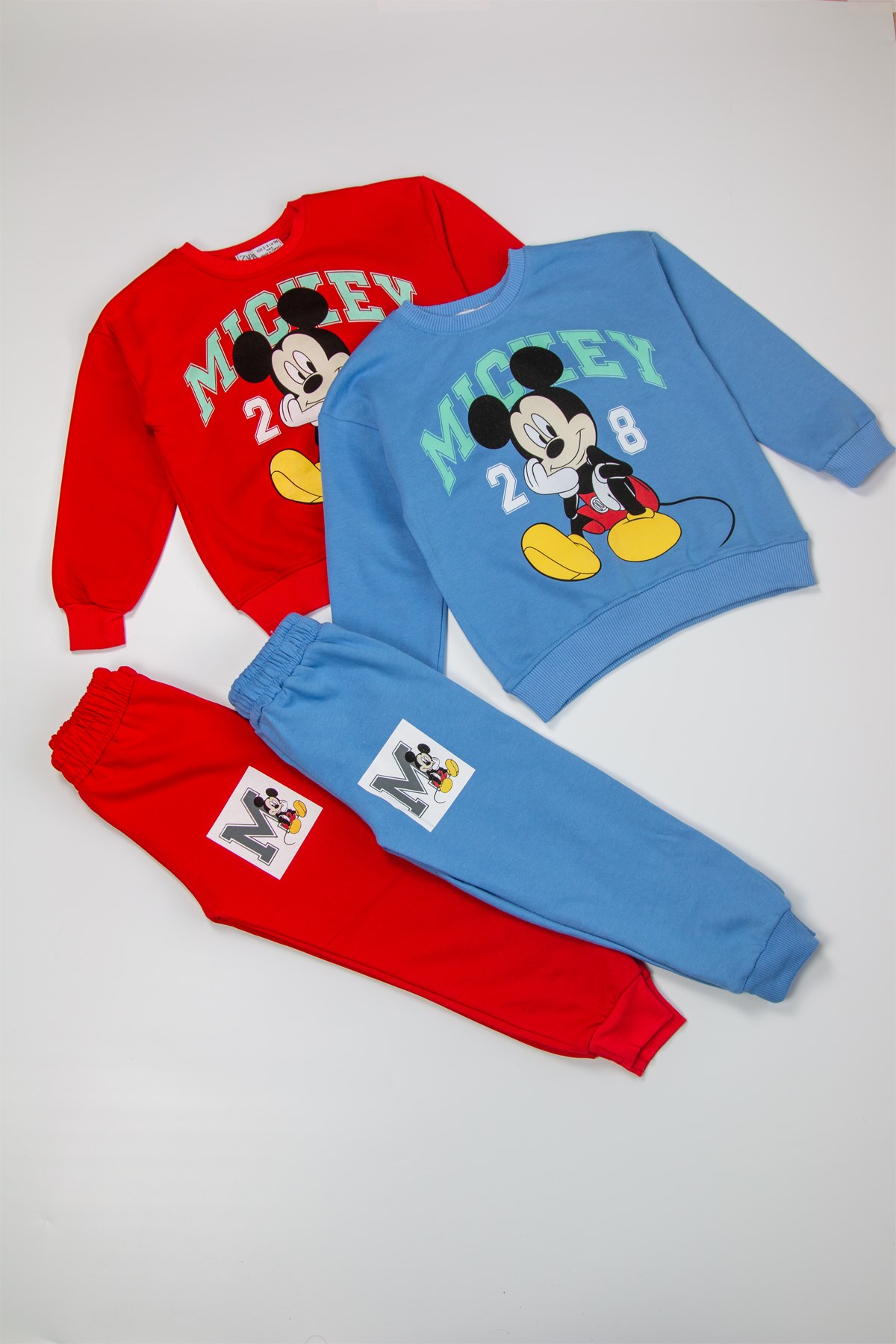 Mickey Baskılı TakımTüm Ürünler Mickey Baskılı Takım