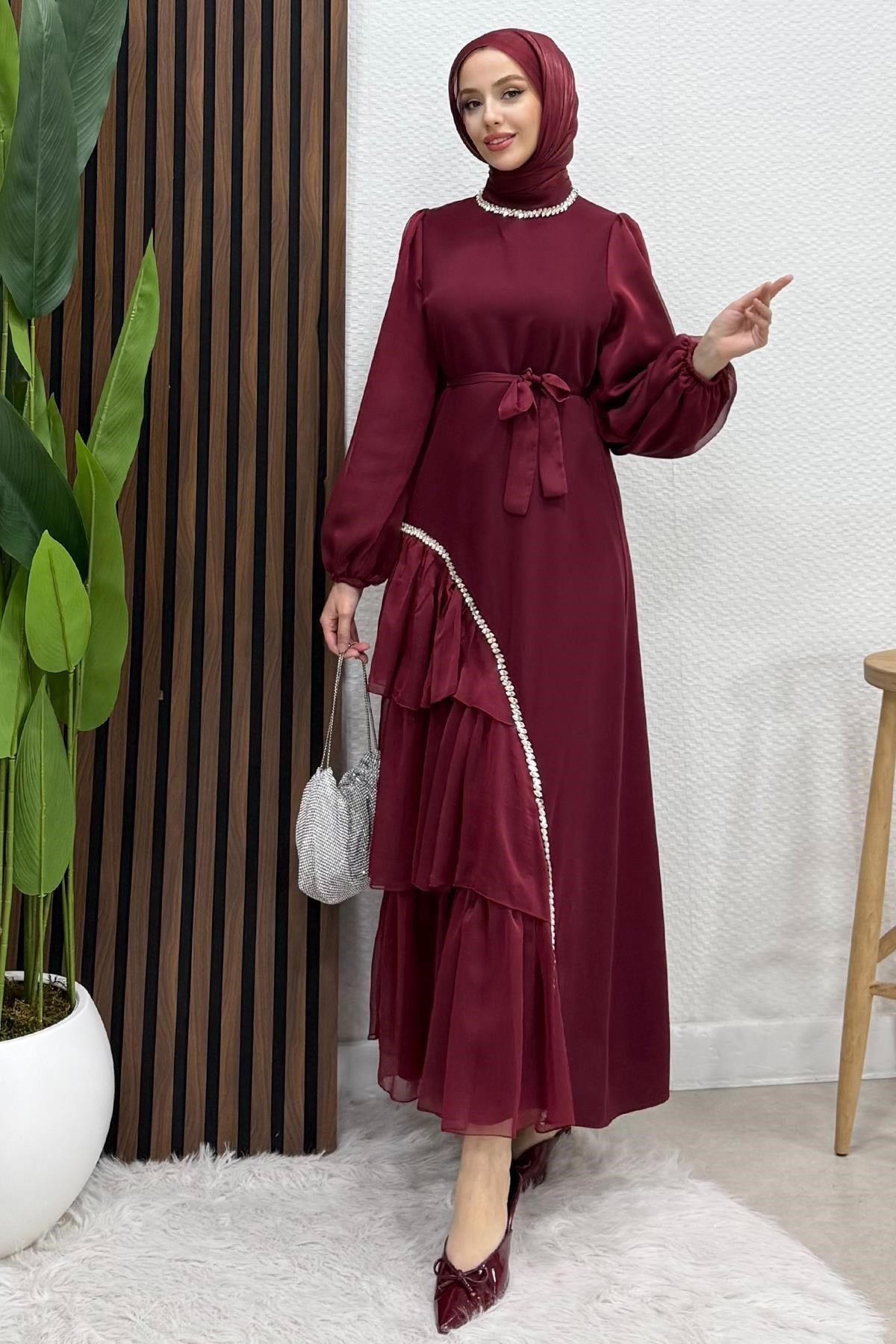 Damla Taş Abiye Bordo