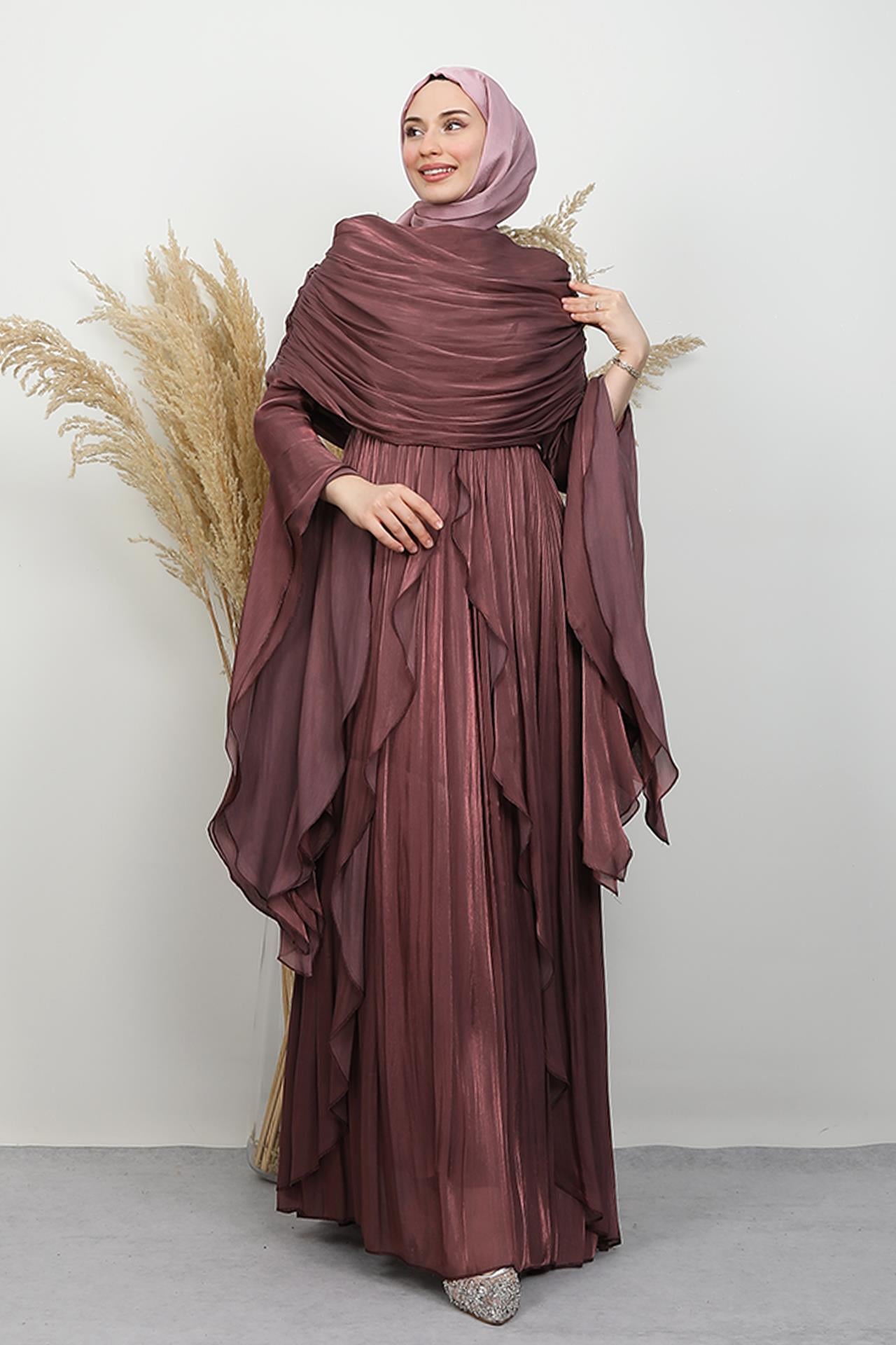 Ebru Yoryo Abiye Eflatun