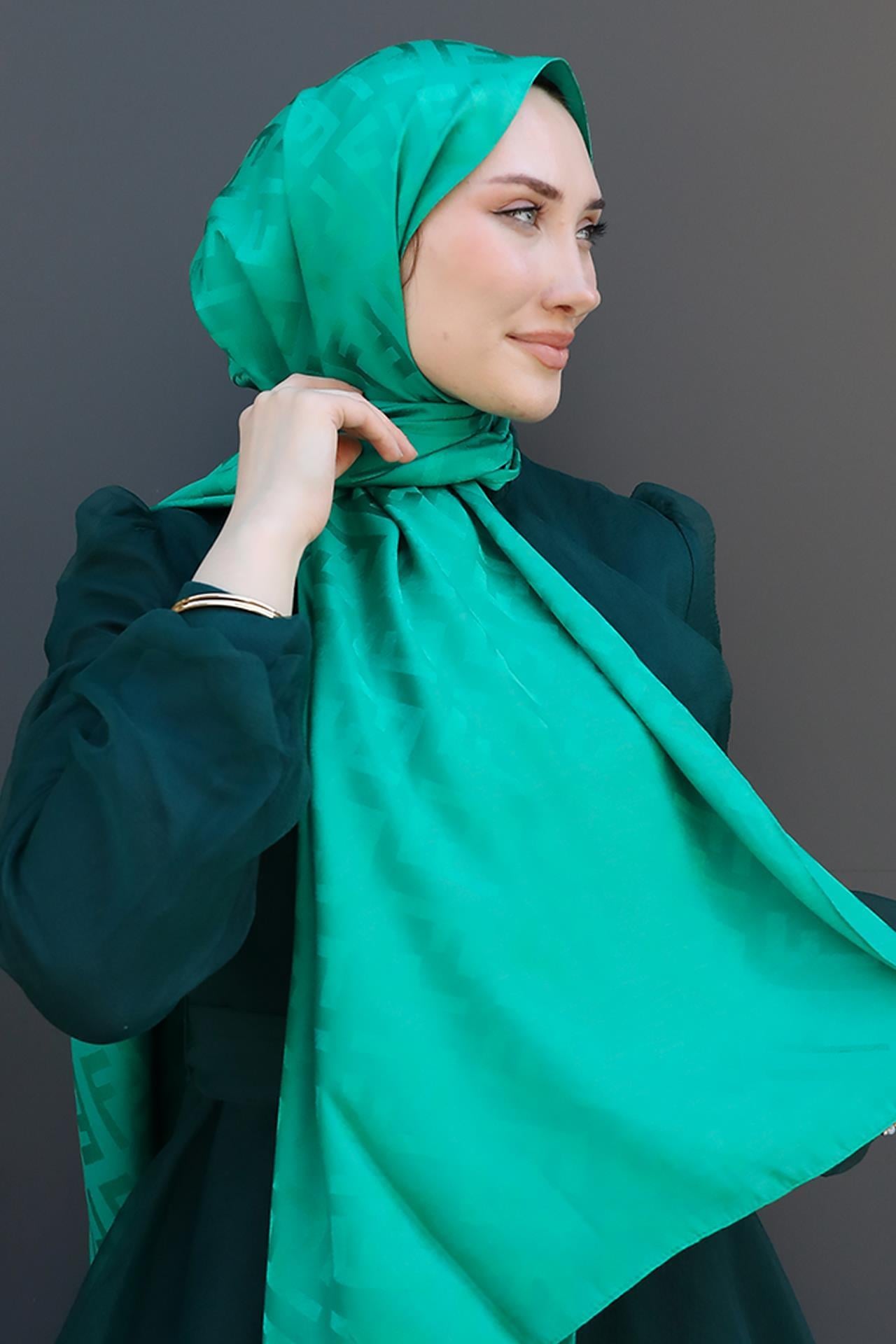 F Desen Şal Benetton