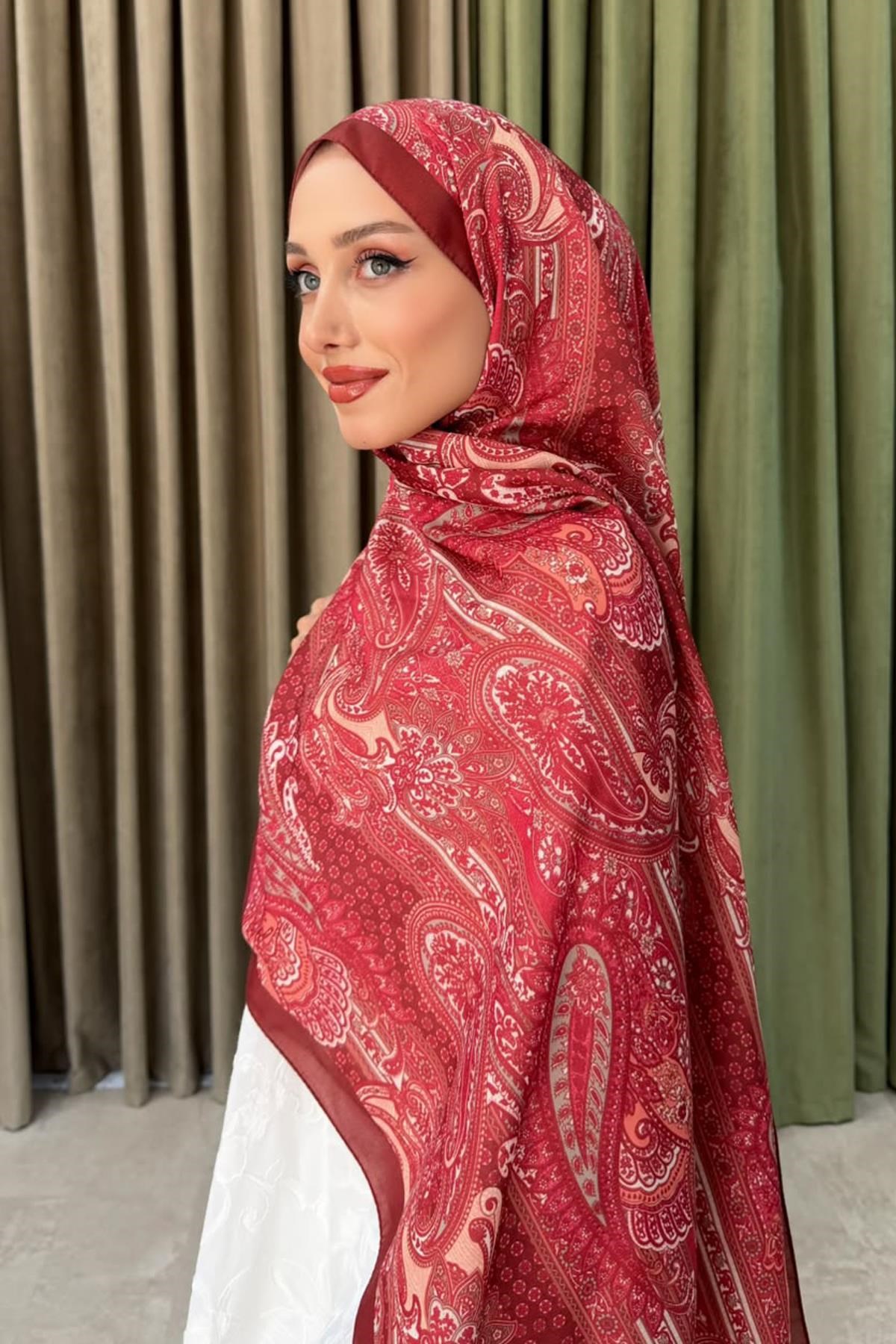 Henna Şal Kiremit