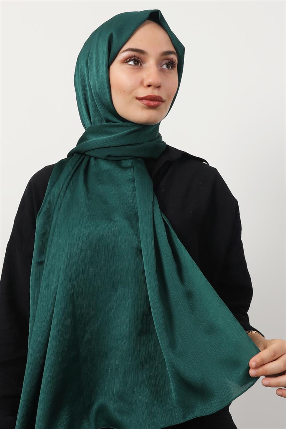 Janjan Şal Zümrüt