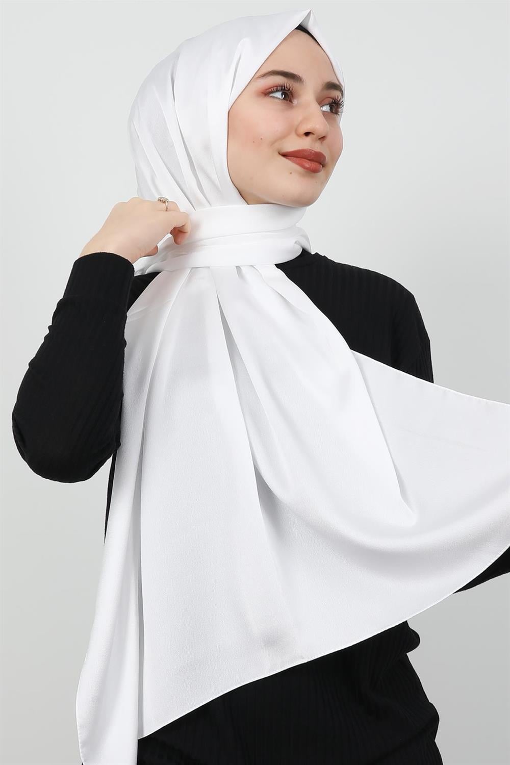 Saten İpek Şal Kırık Beyaz